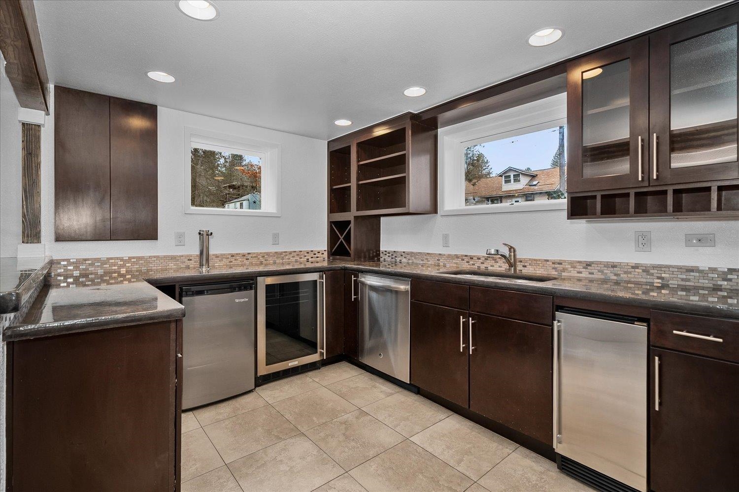1307 S Crestline St - Photo 25