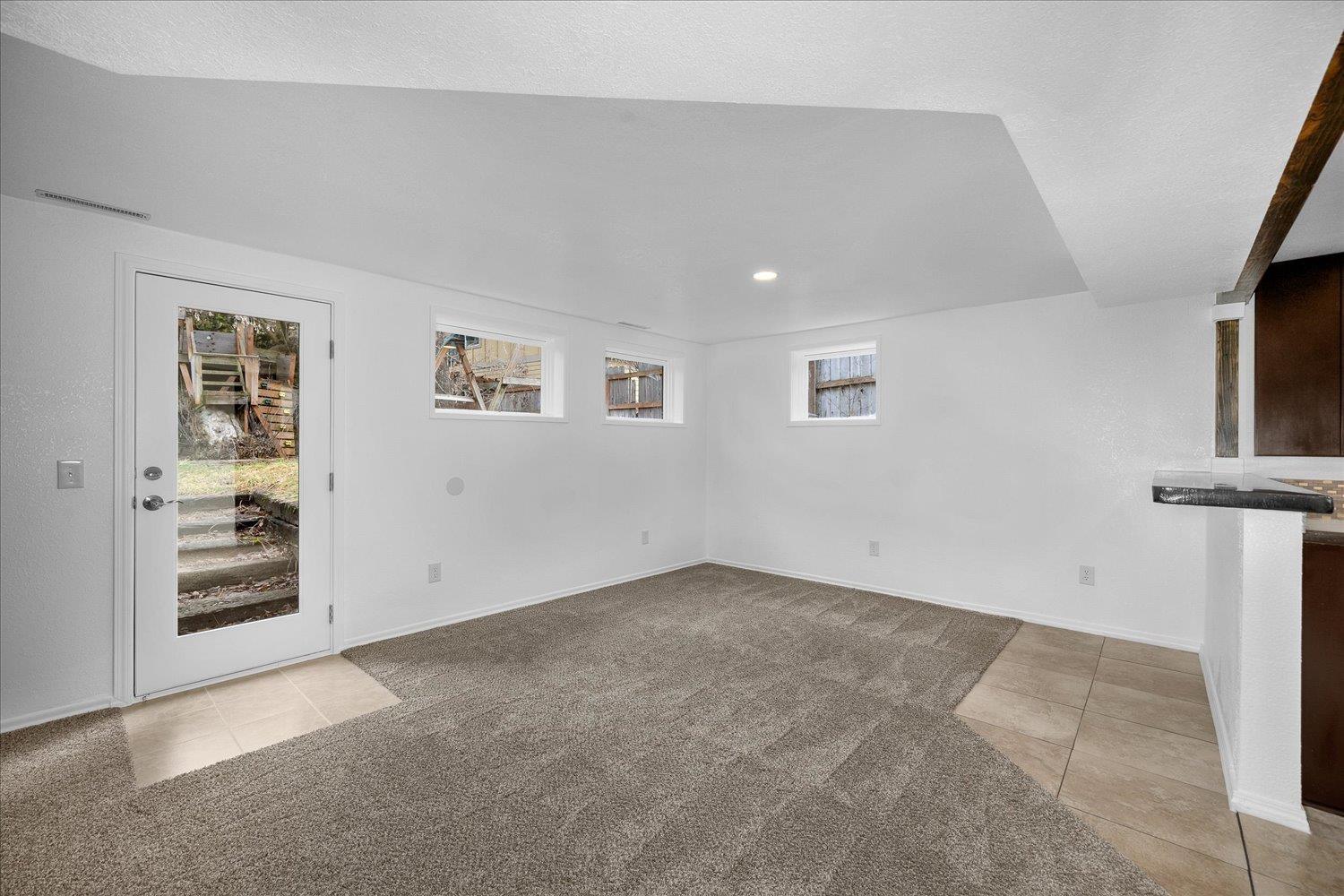1307 S Crestline St - Photo 27
