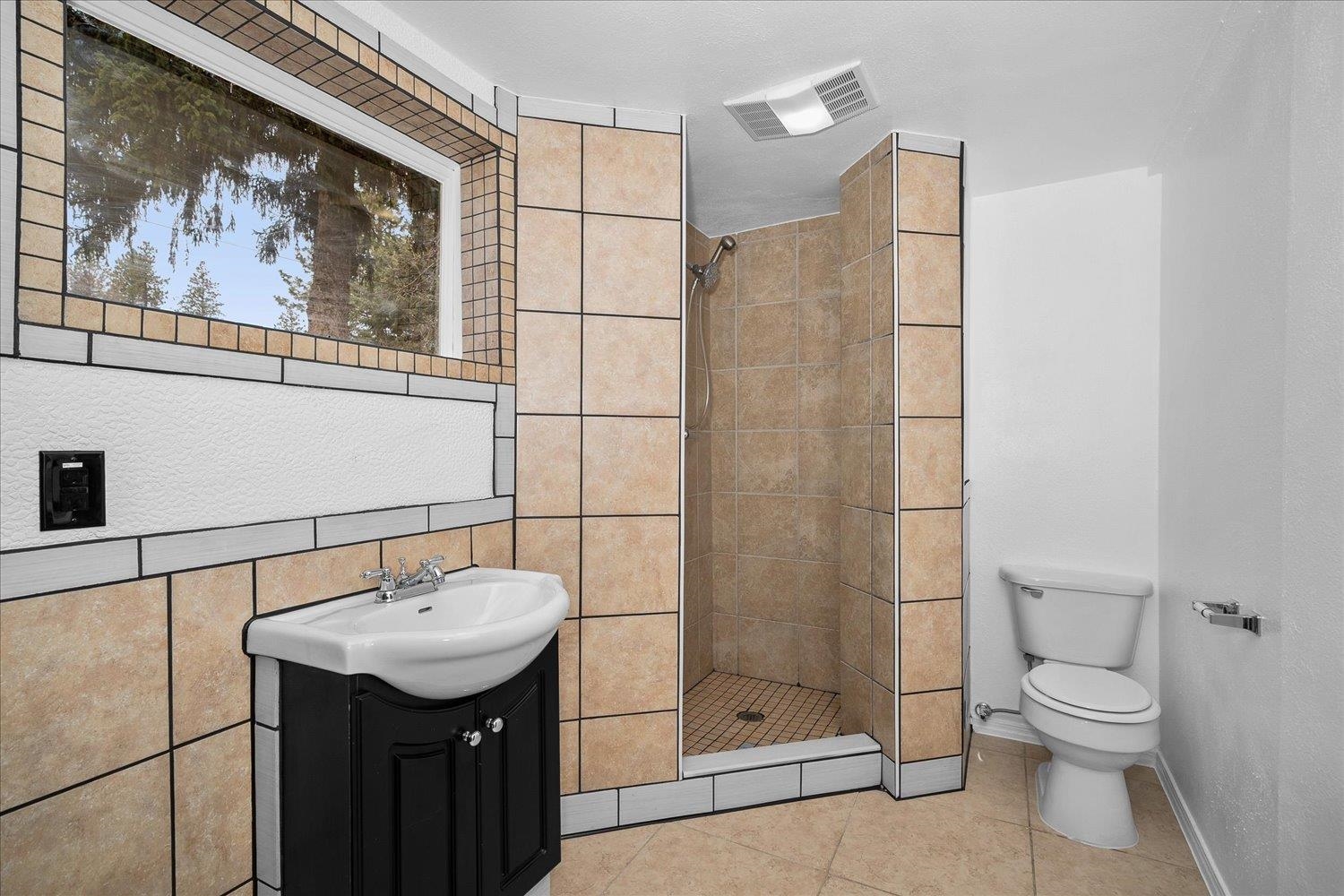 1307 S Crestline St - Photo 29