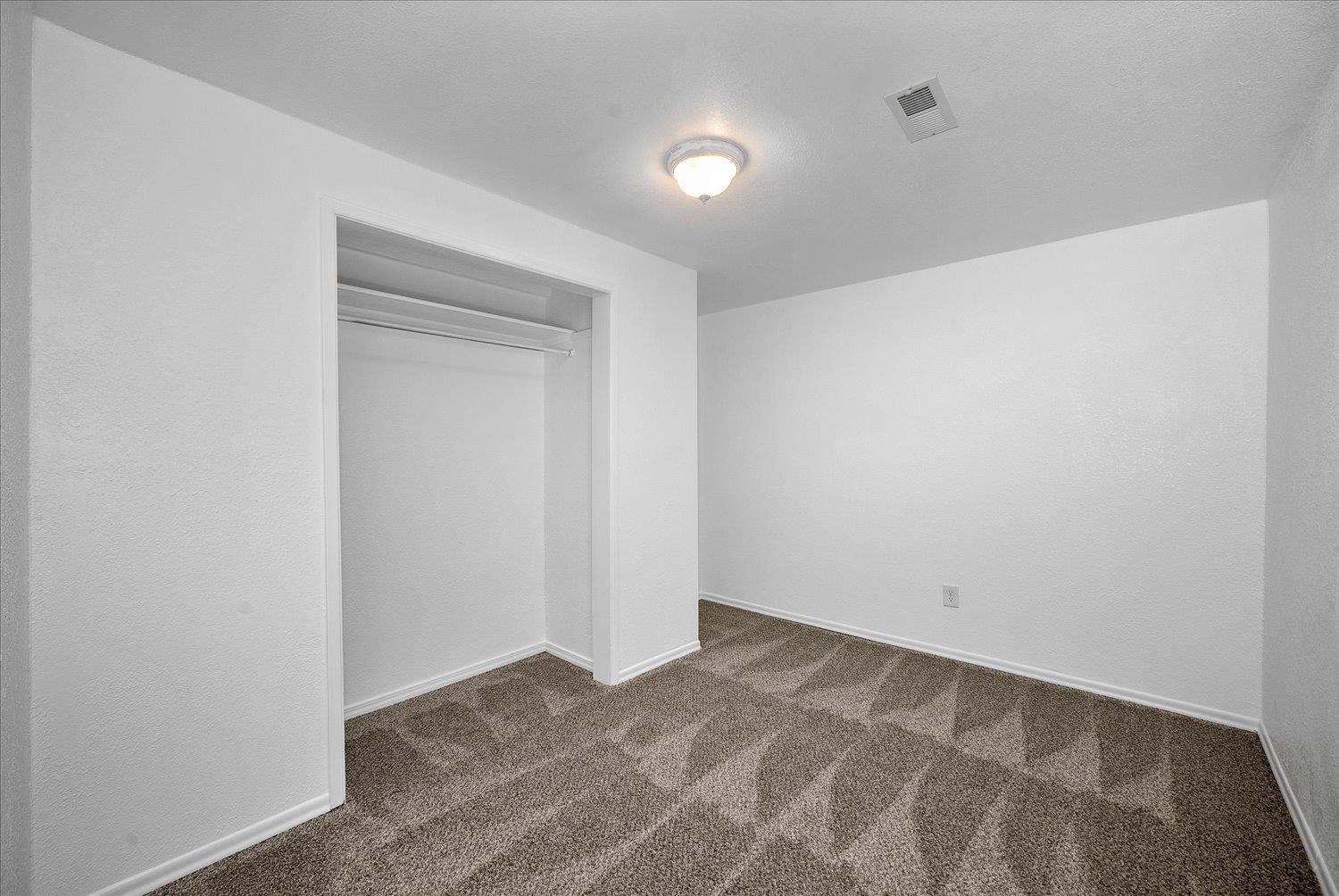 1307 S Crestline St - Photo 33