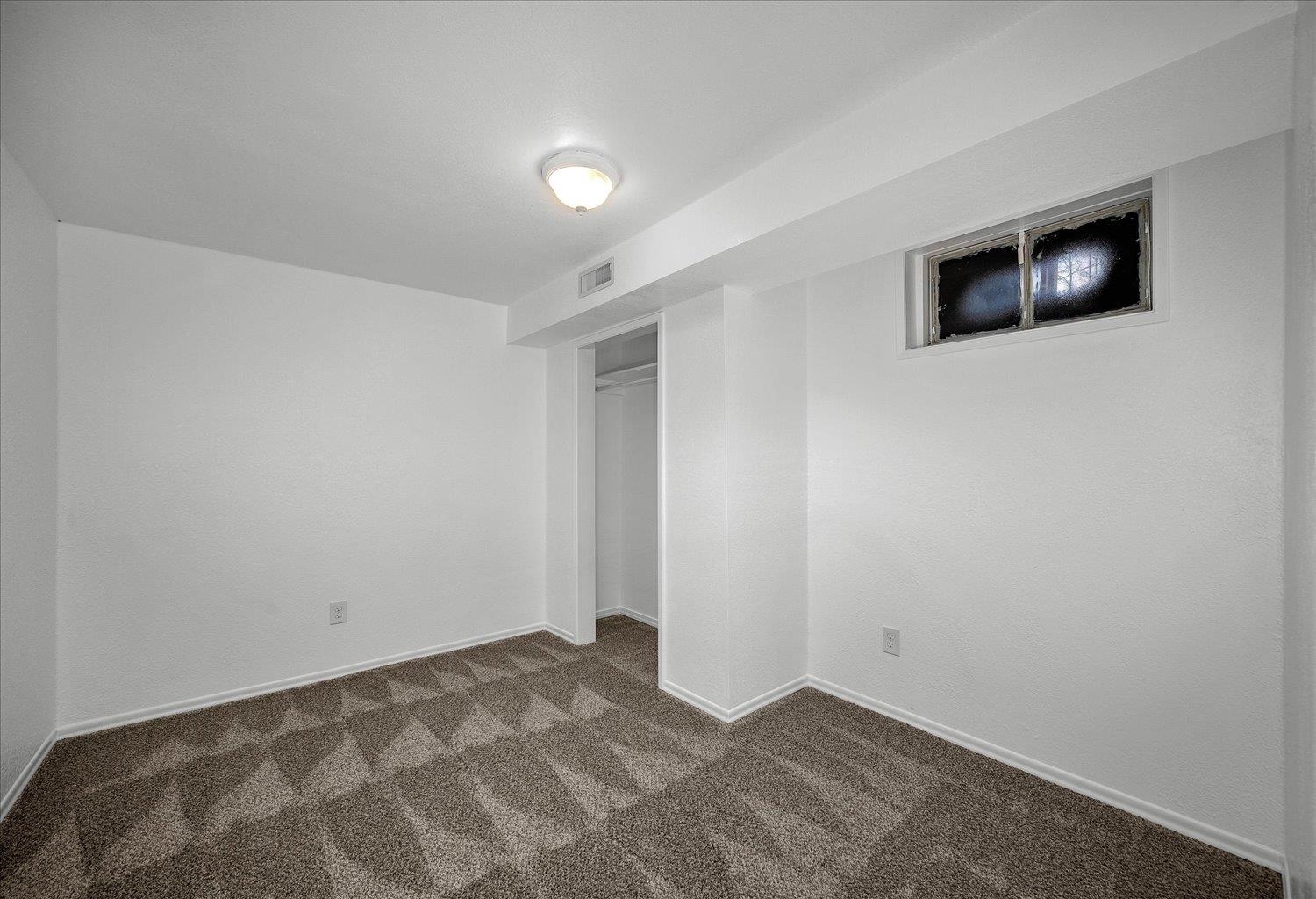 1307 S Crestline St - Photo 34