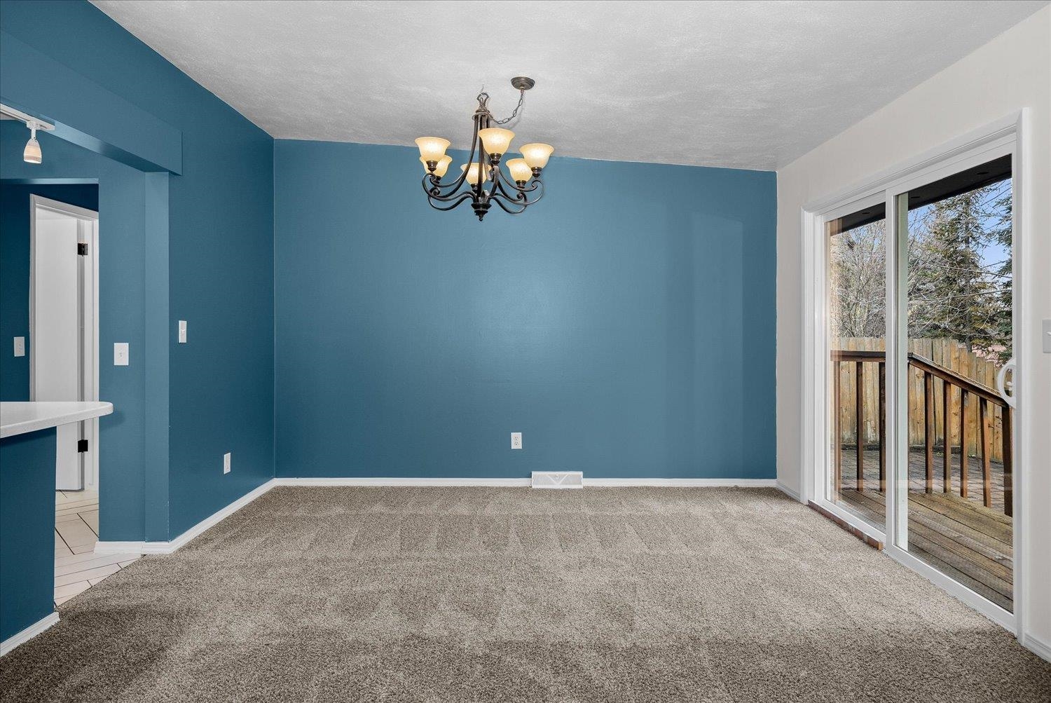 1307 S Crestline St - Photo 8