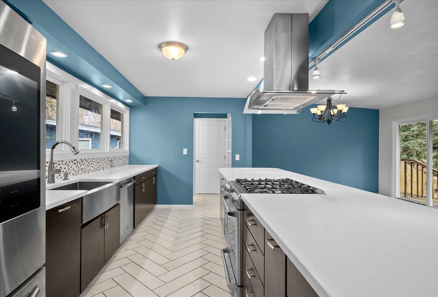 1307 S Crestline St - Photo 10