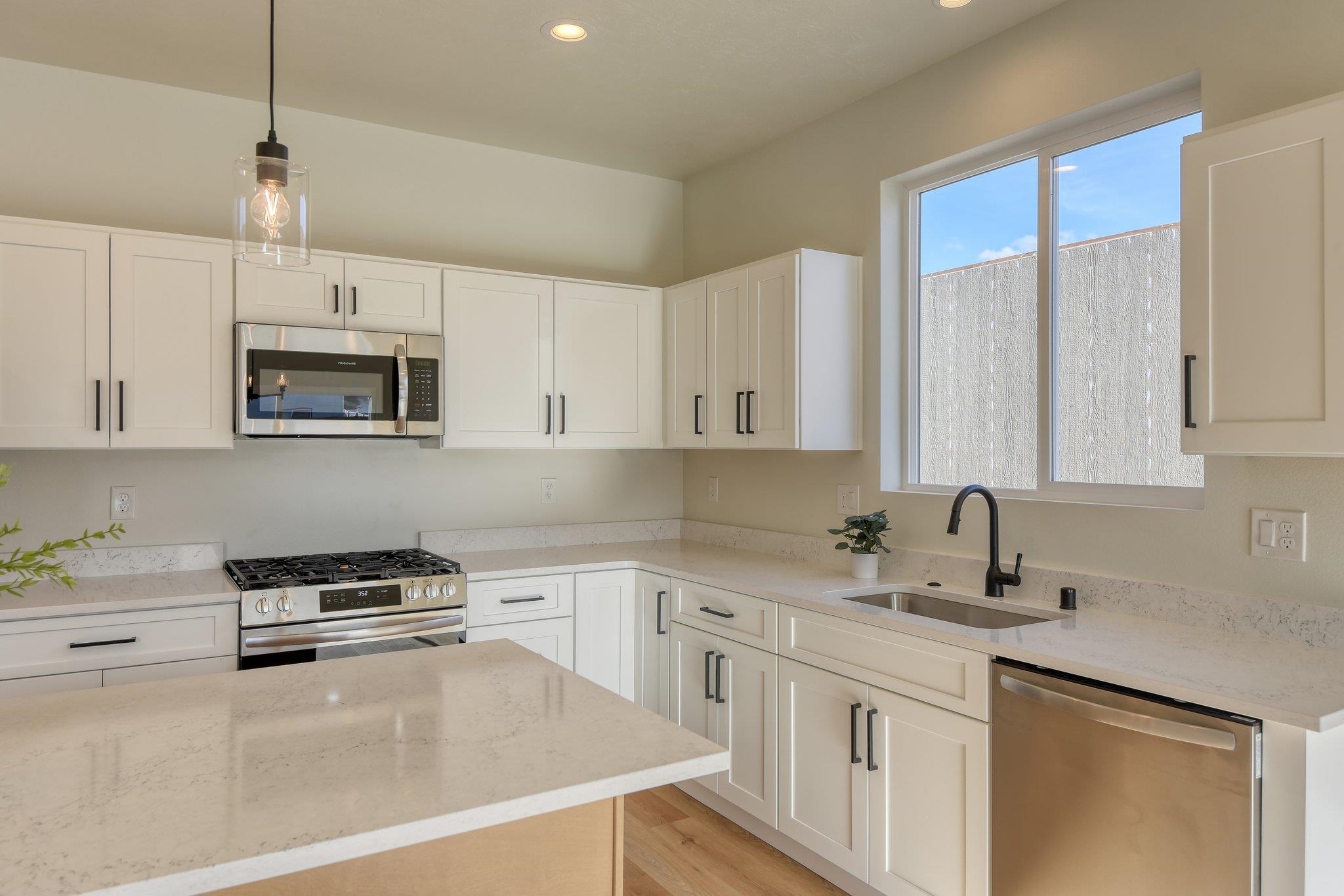 17802 E 3rd Ln - Photo 13