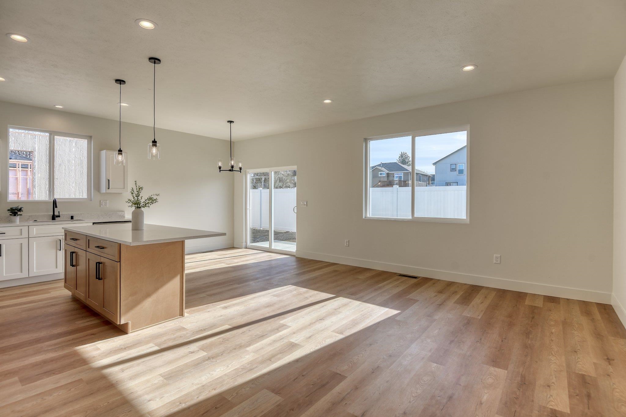 17802 E 3rd Ln - Photo 6