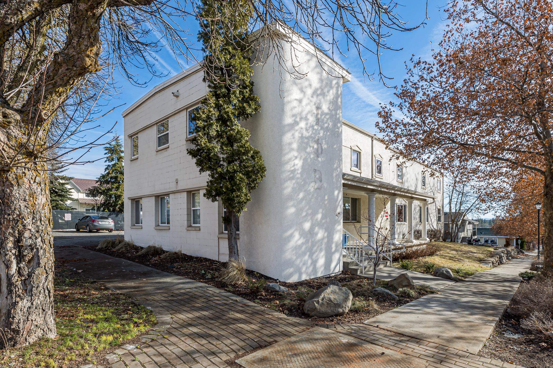 317 College Ave - Photo 1
