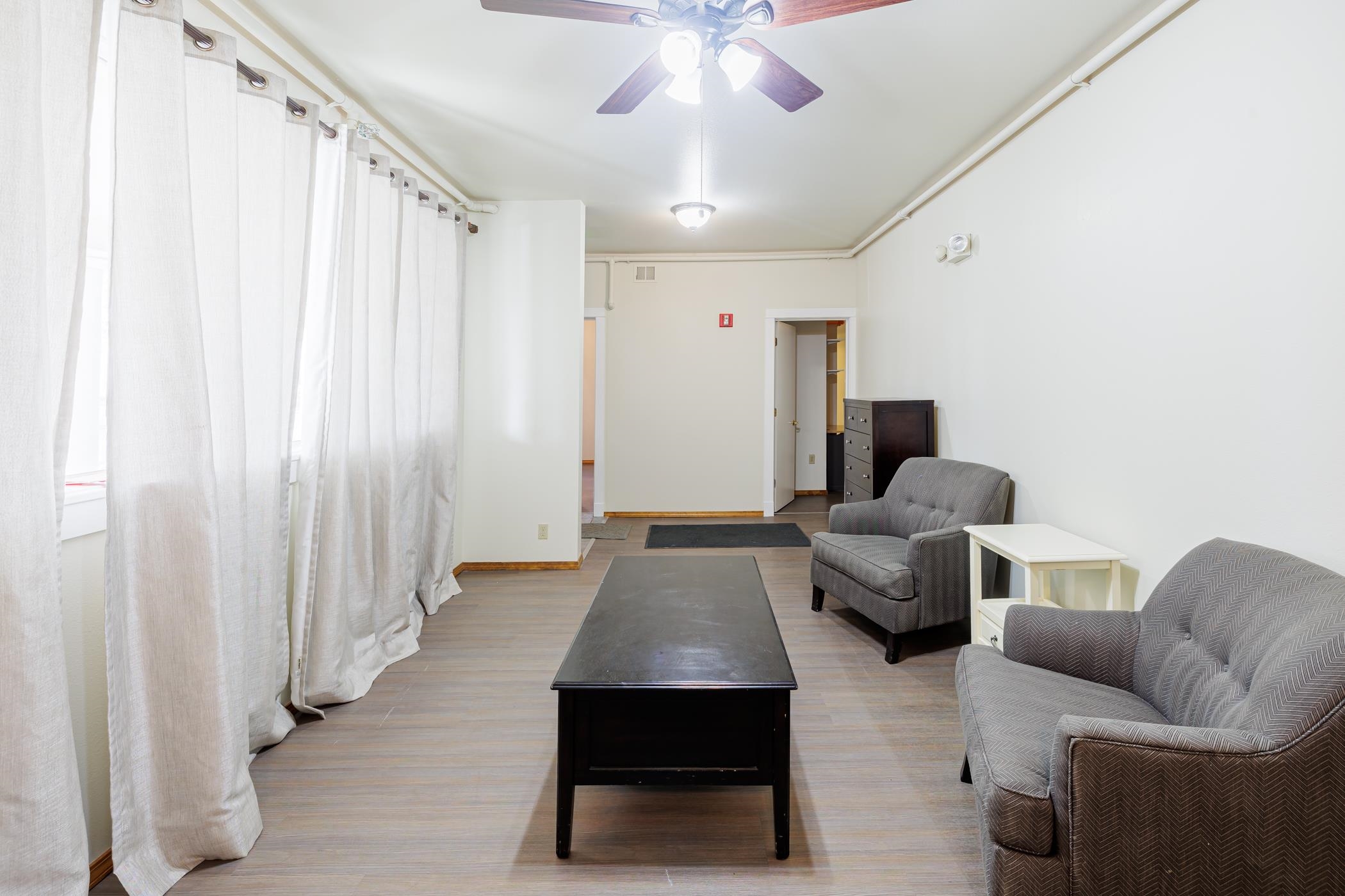 317 College Ave - Photo 3