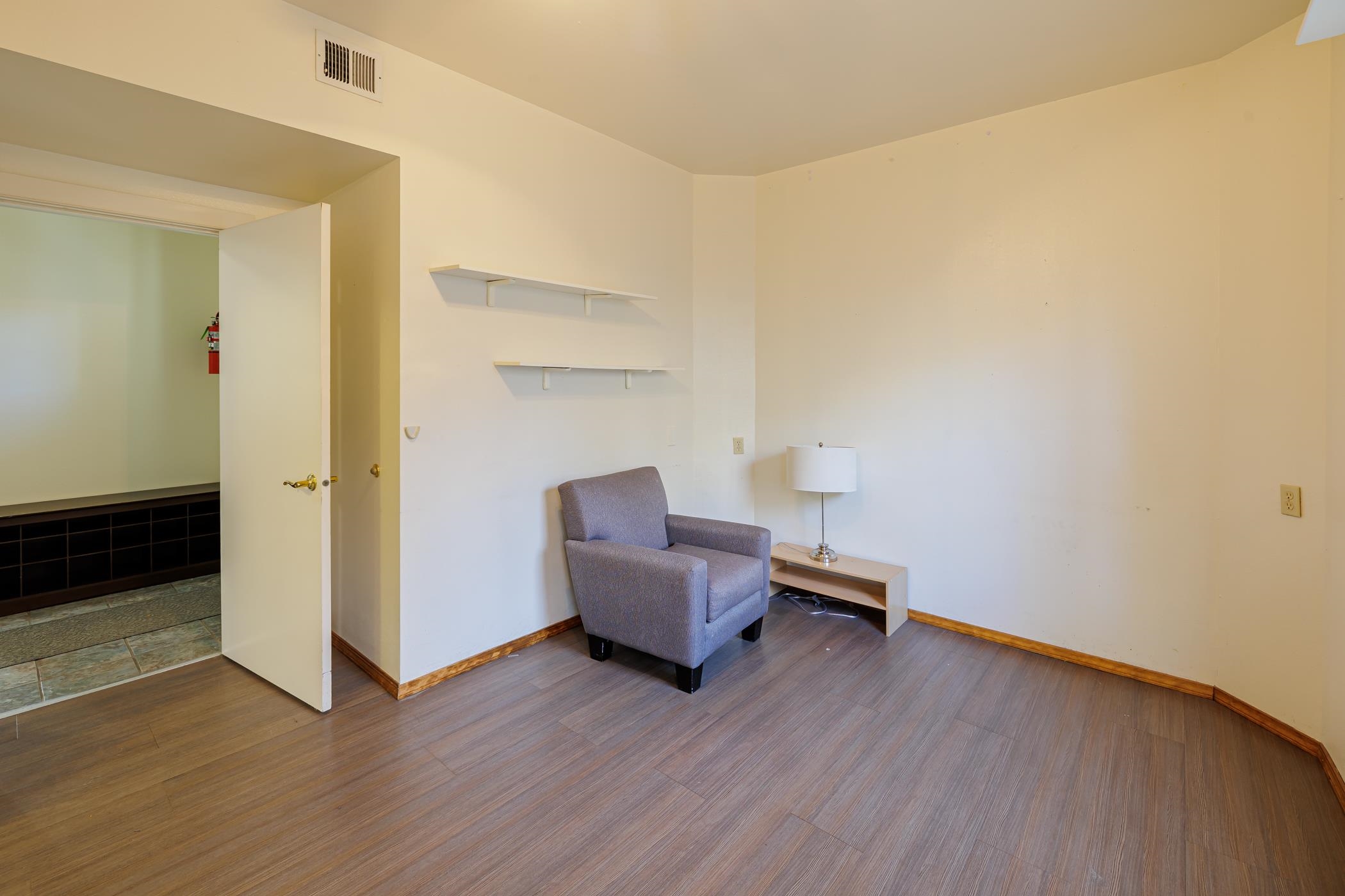 317 College Ave - Photo 5