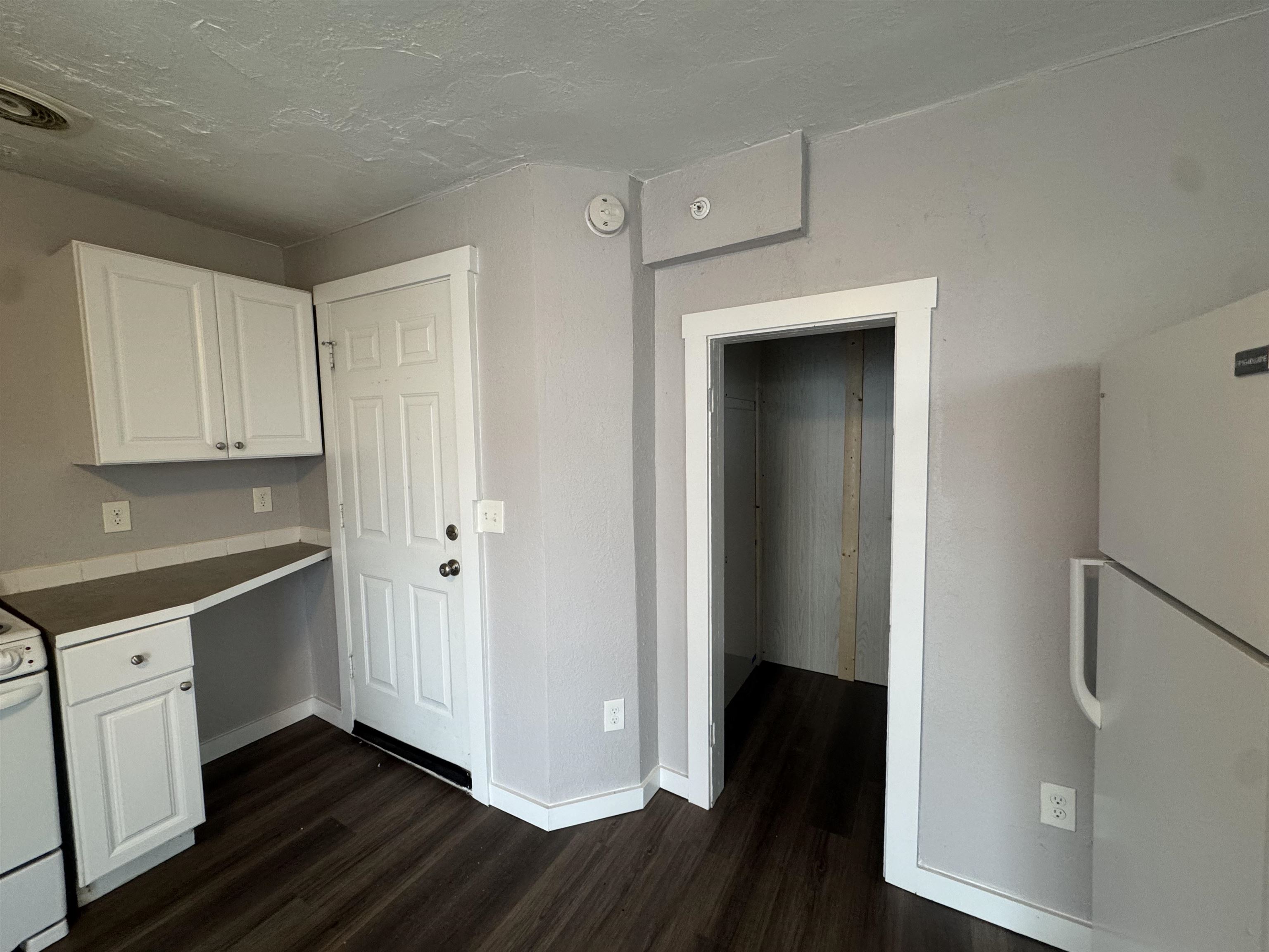 5012 N Regal St - Photo 9