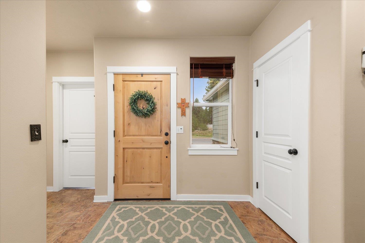 7002 E Columbia Dr - Photo 3