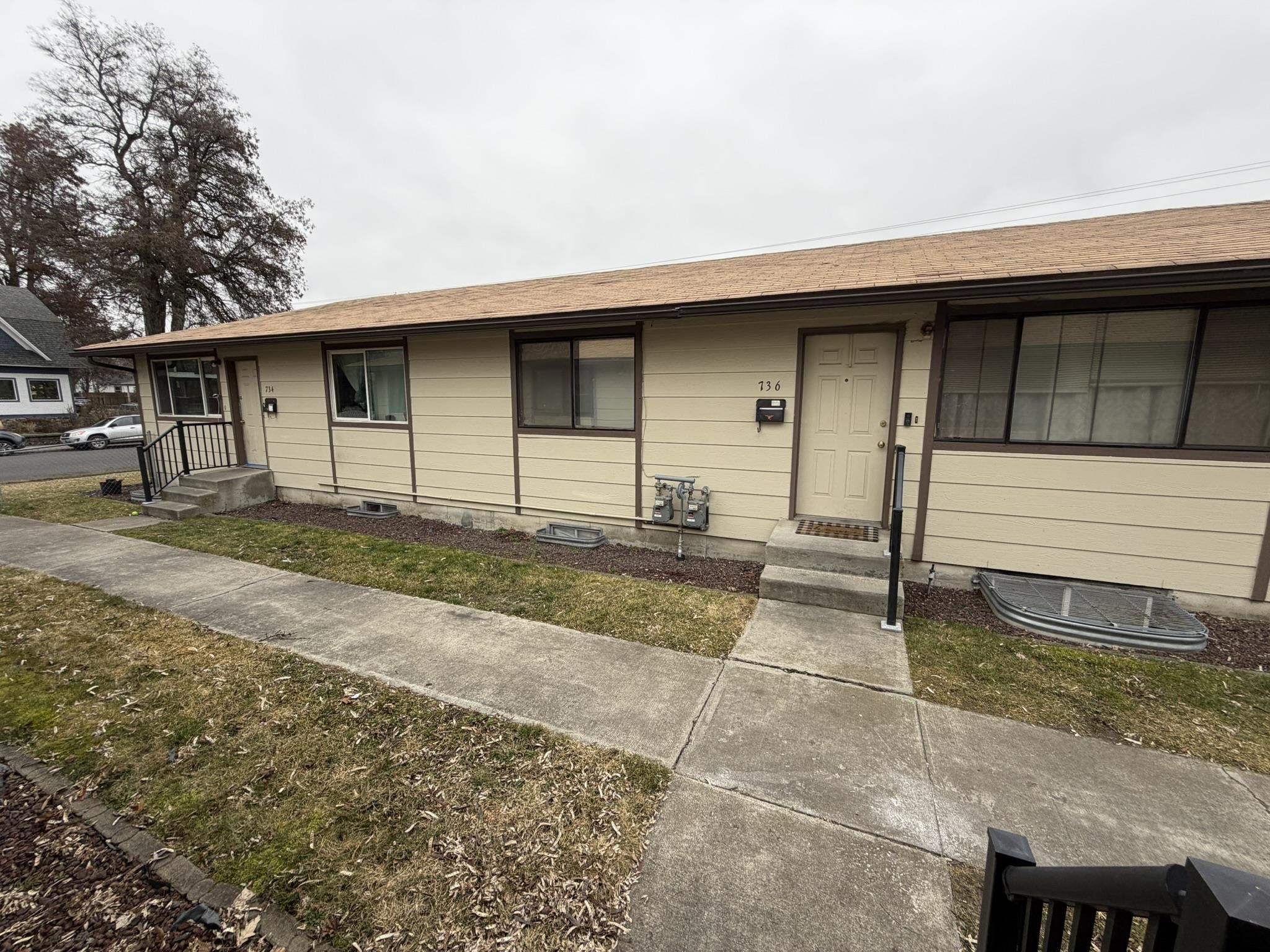 734 E Baldwin Ave - Photo 1