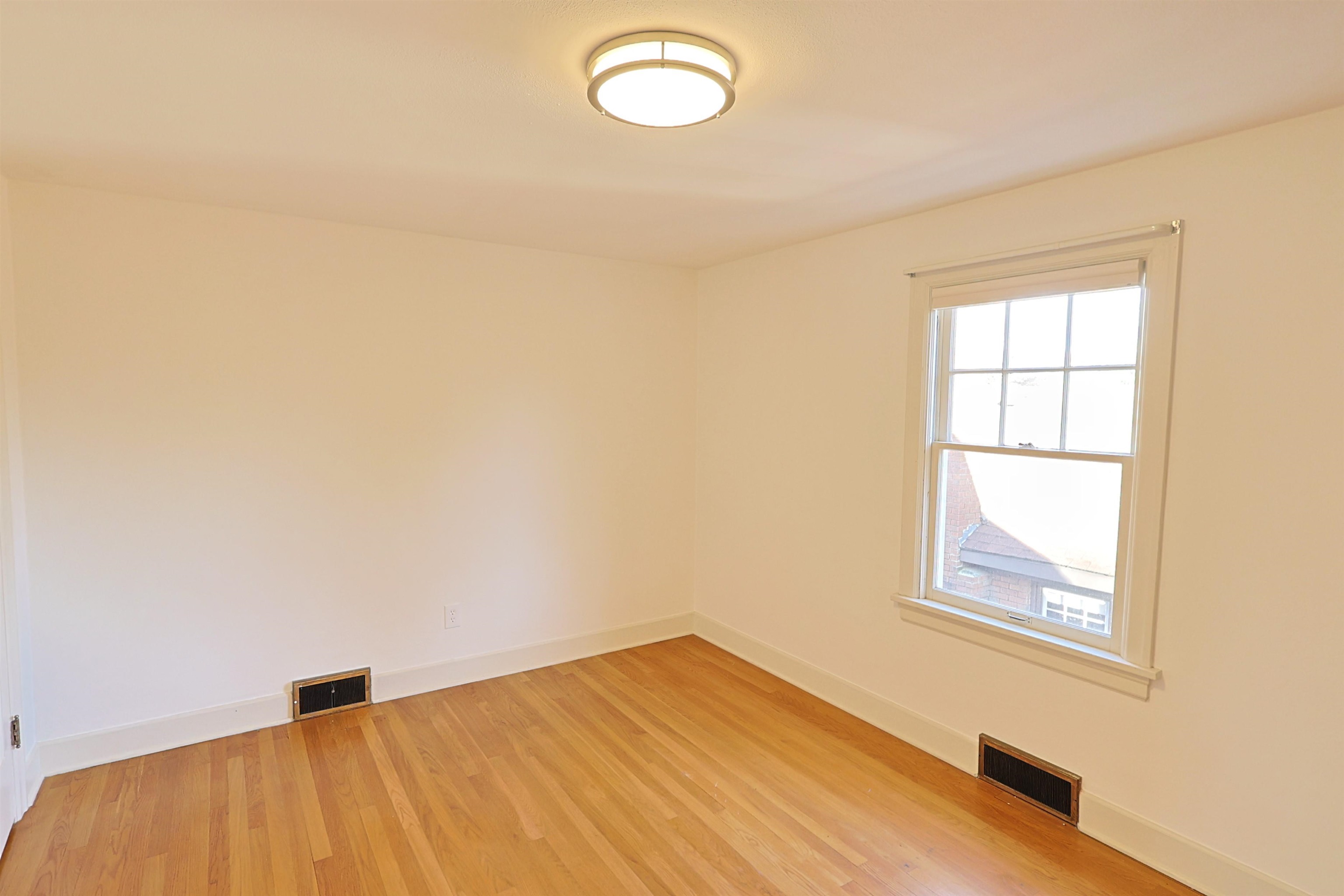 417 W 26TH Ave - Photo 11