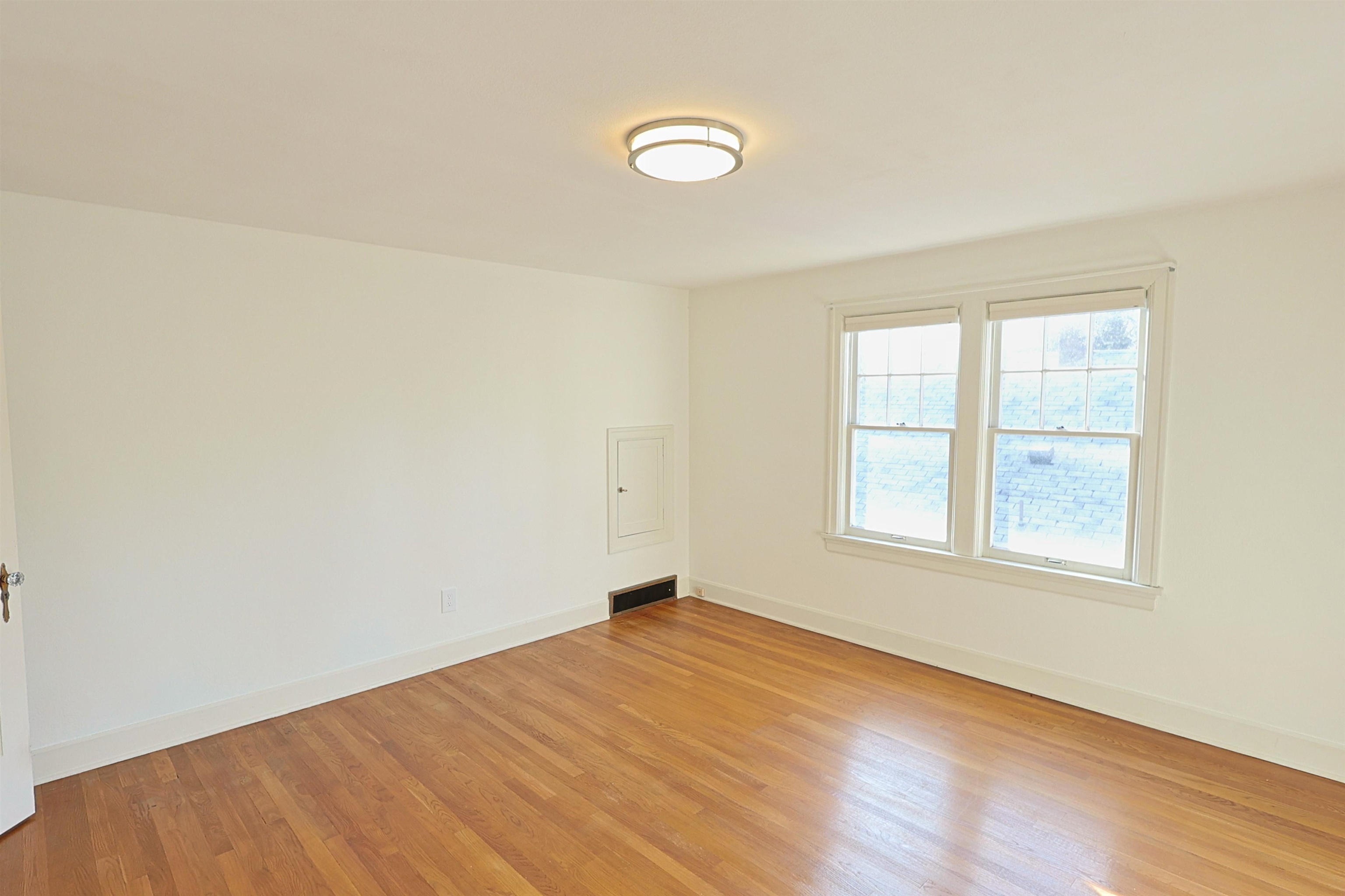 417 W 26TH Ave - Photo 7