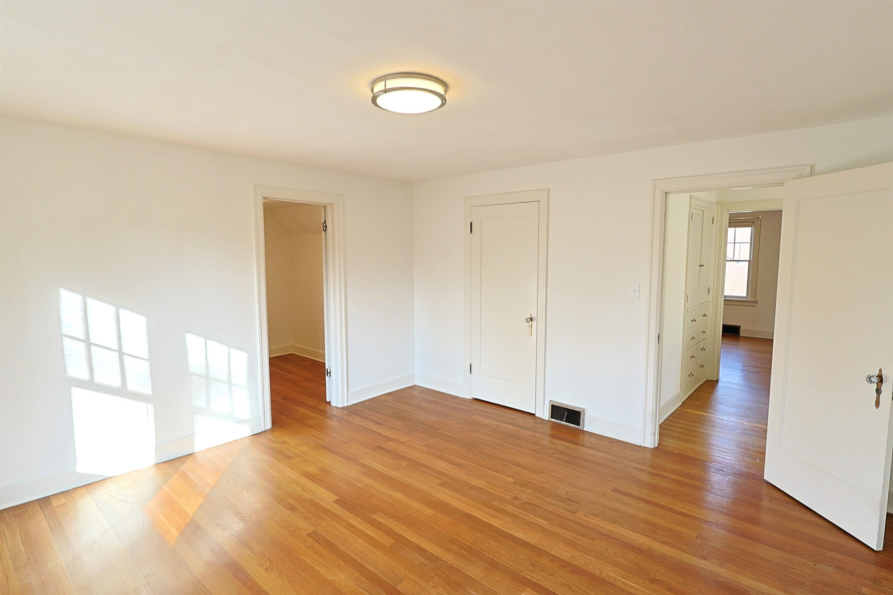 417 W 26TH Ave - Photo 8