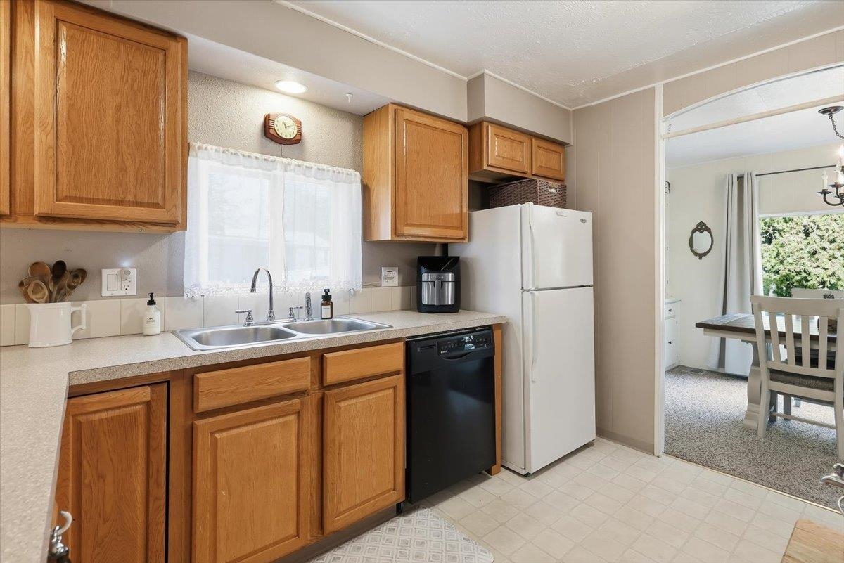 19215 E Marietta Ave - Photo 13