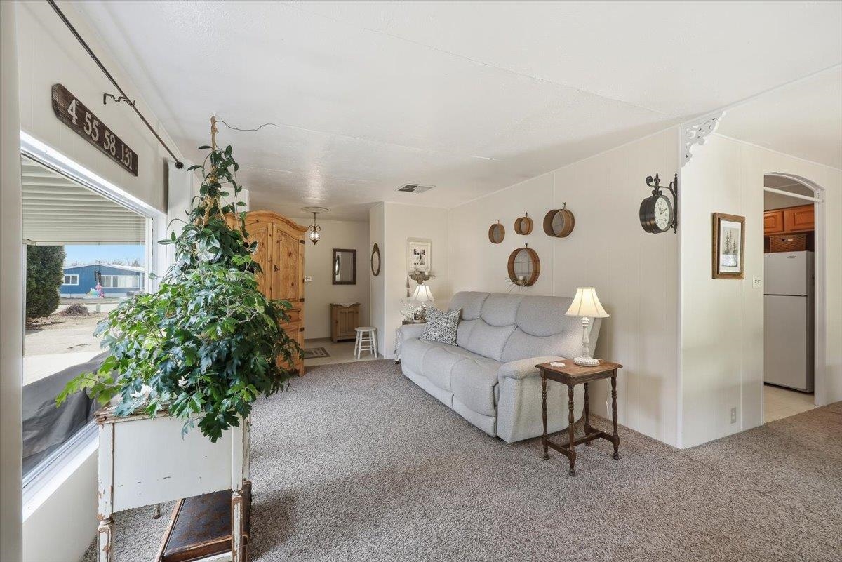 19215 E Marietta Ave - Photo 10