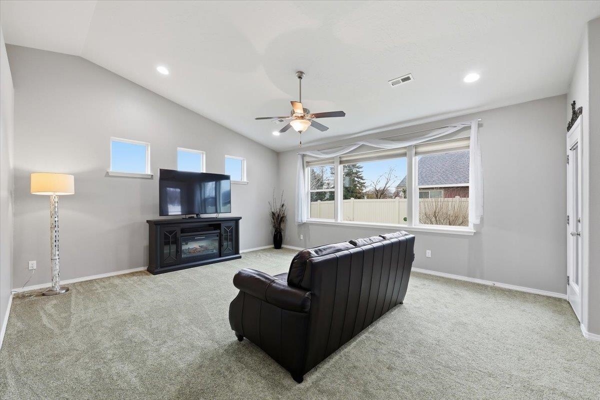 19032 E Grace Ave - Photo 5