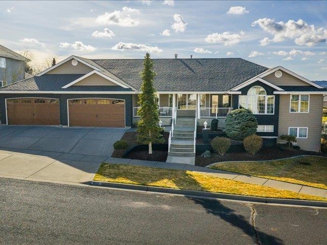 6527 W Skagit Ave - Photo 1