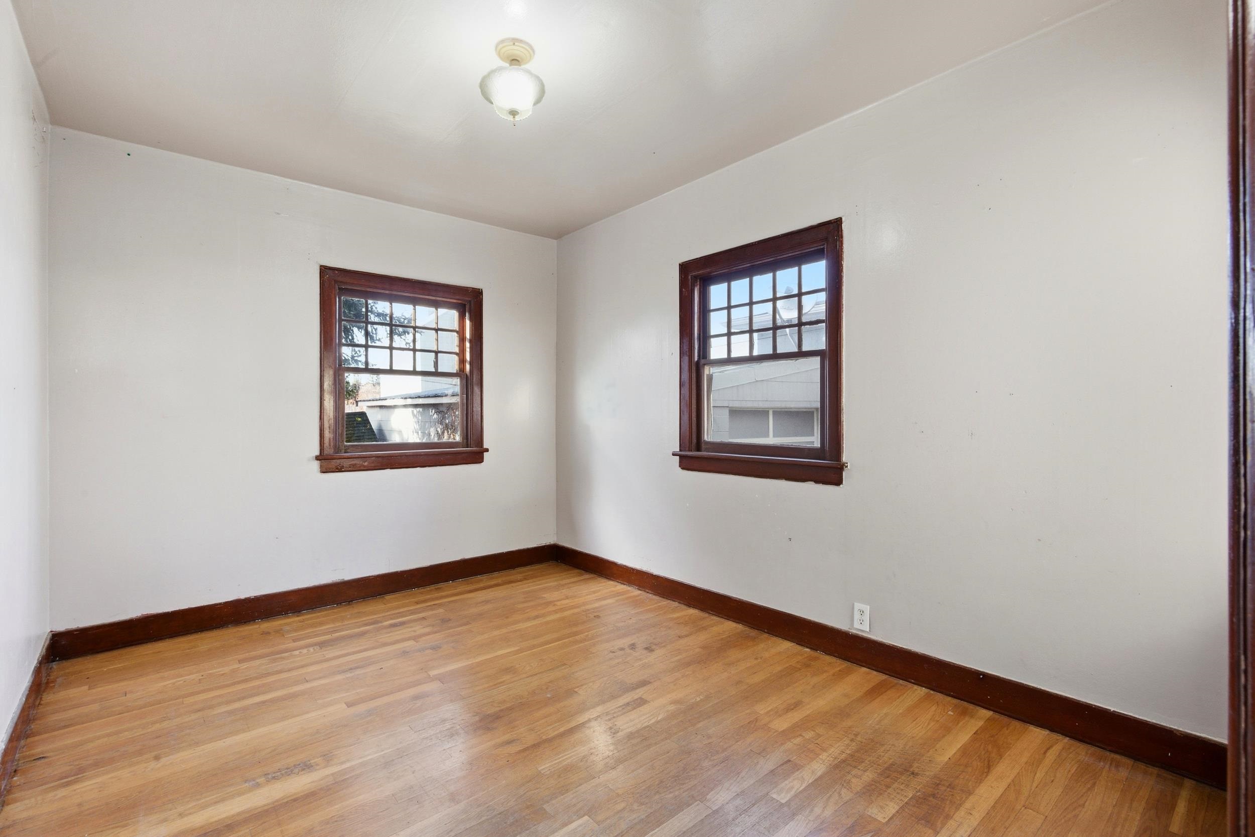 337 S Crosby St - Photo 14