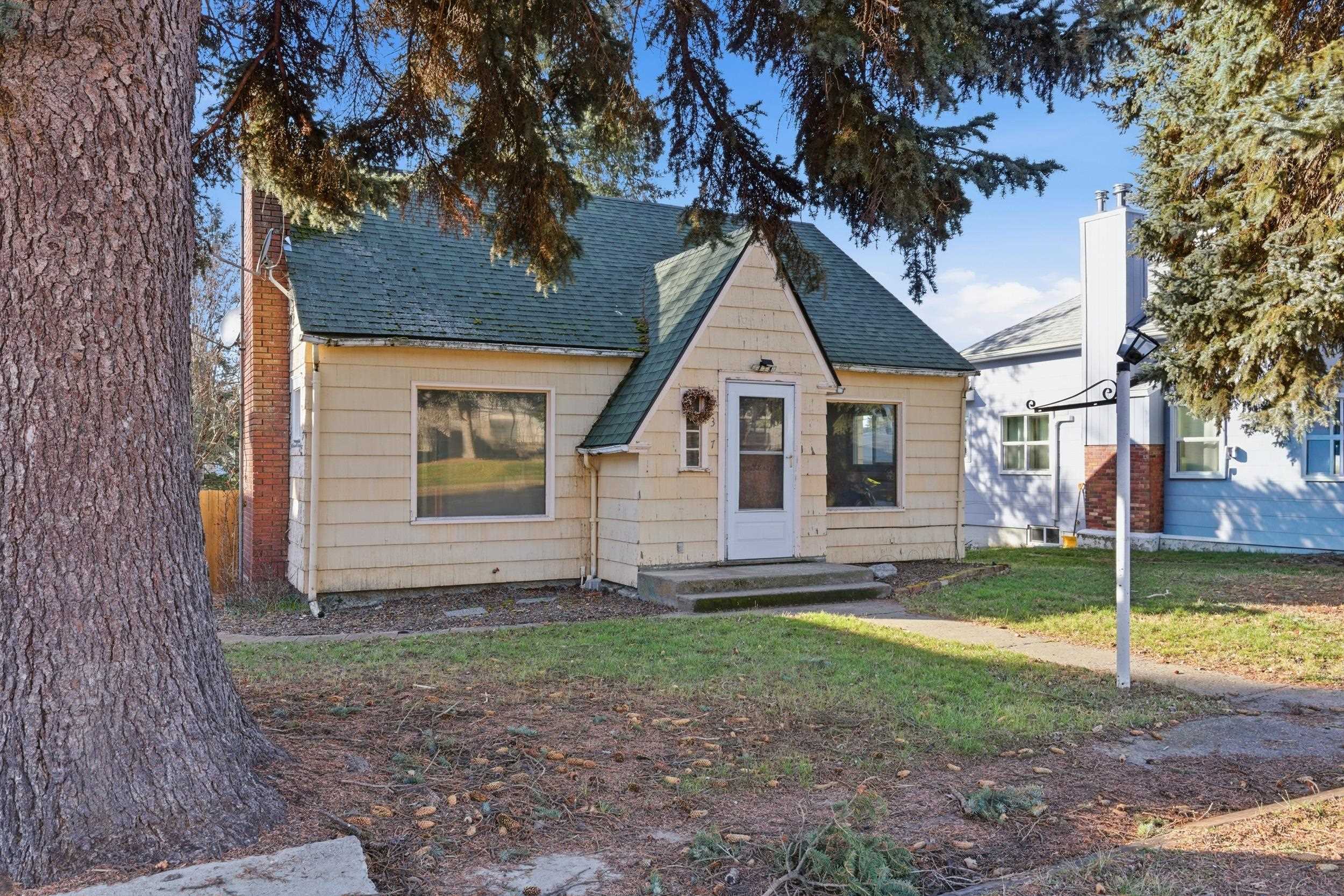 337 S Crosby St - Photo 3