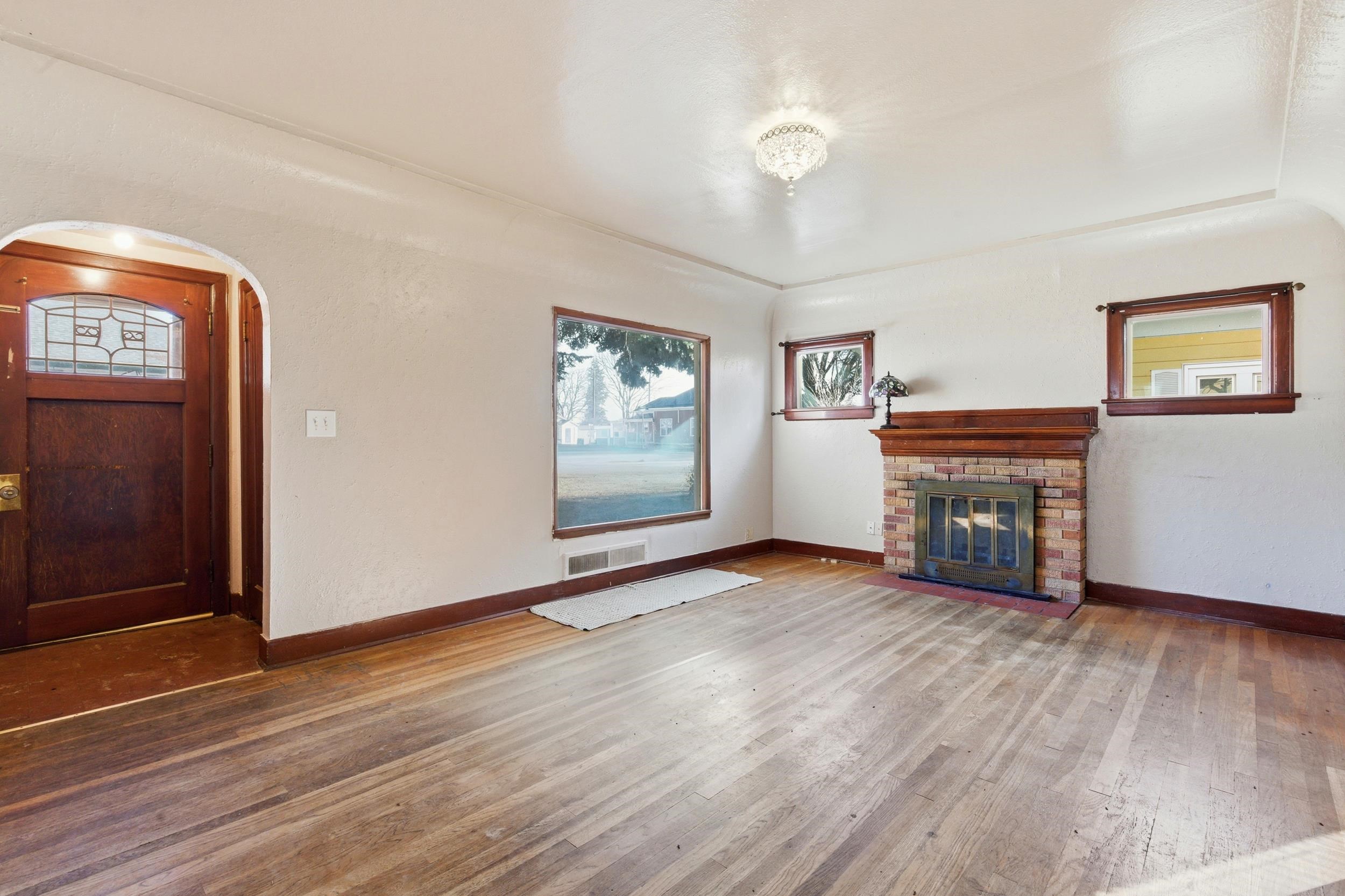 337 S Crosby St - Photo 6