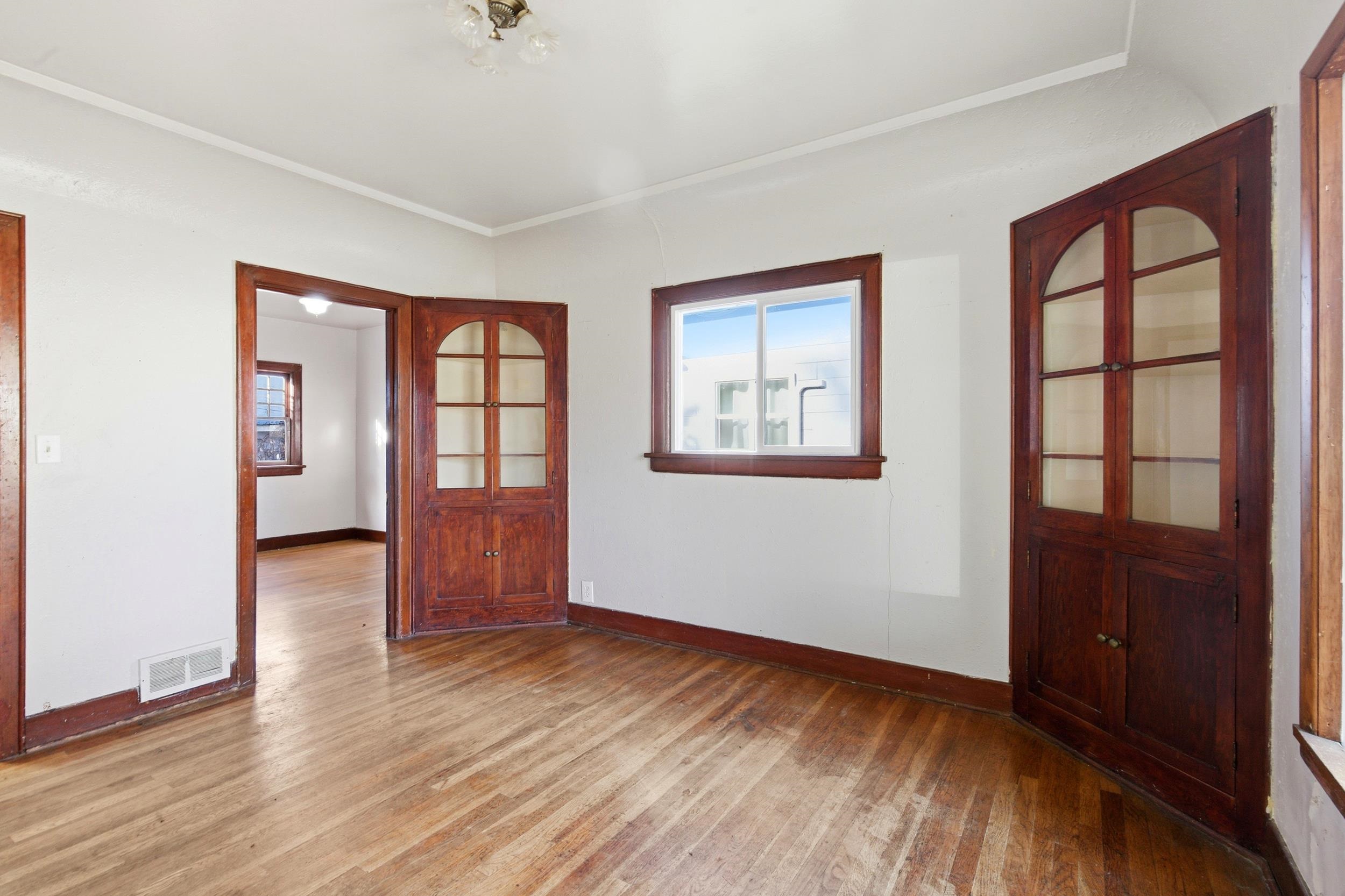 337 S Crosby St - Photo 8