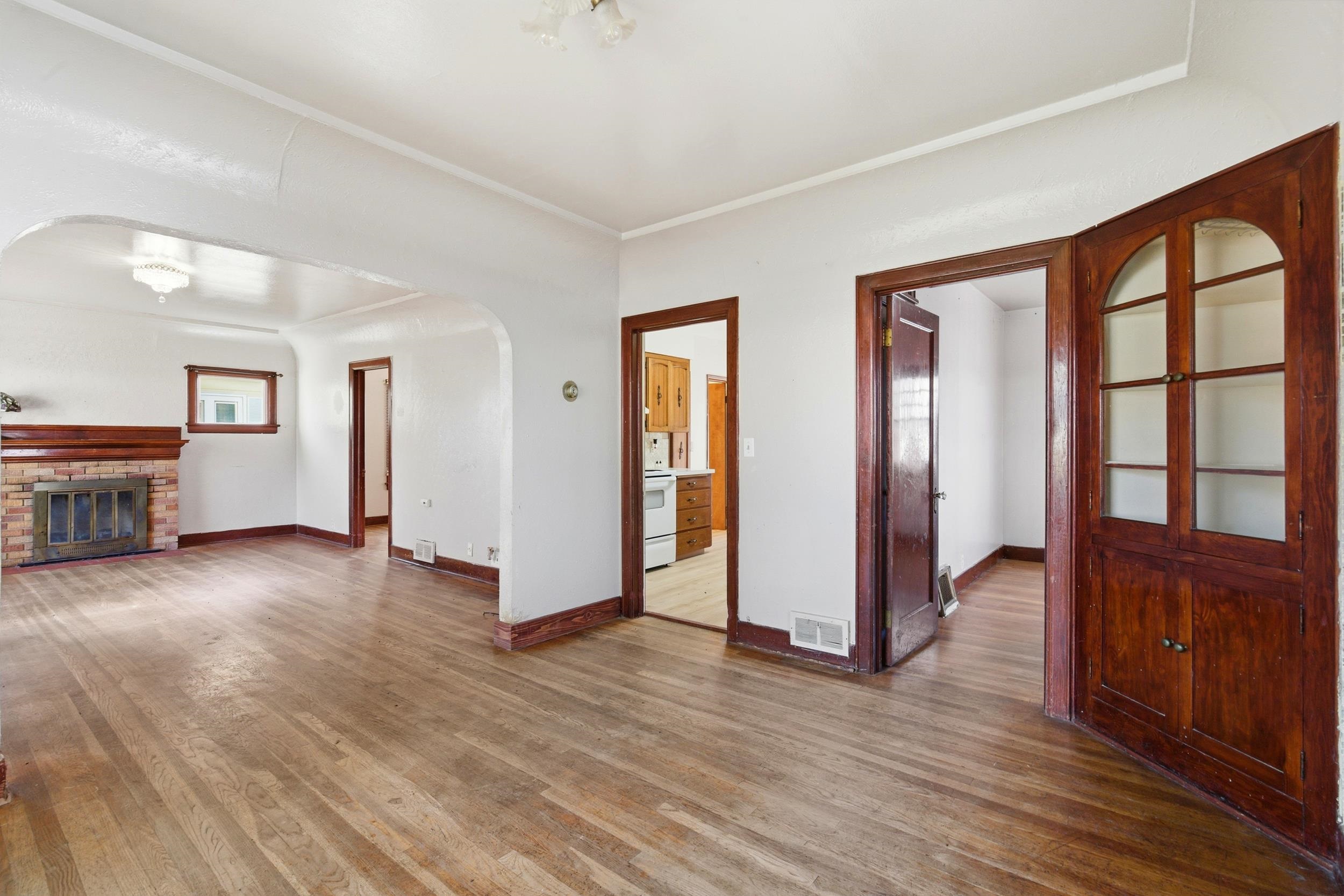 337 S Crosby St - Photo 9