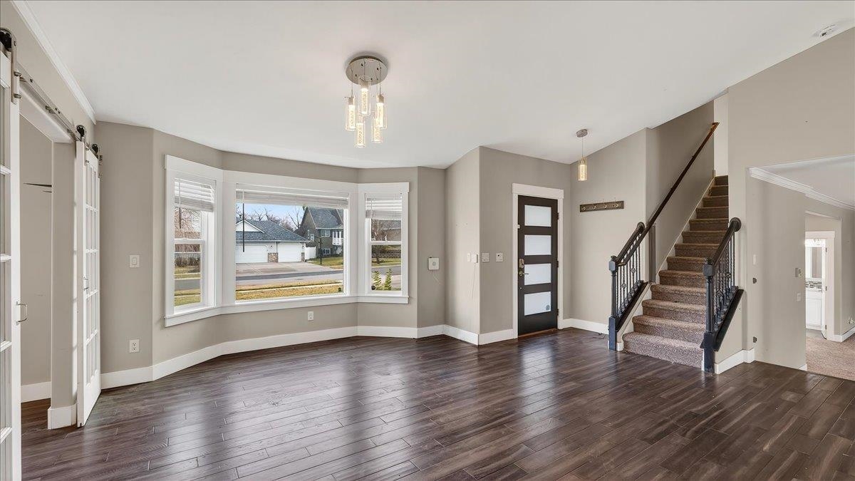 10215 N Lindeke Rd - Photo 3