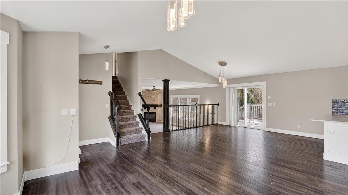 10215 N Lindeke Rd - Photo 8