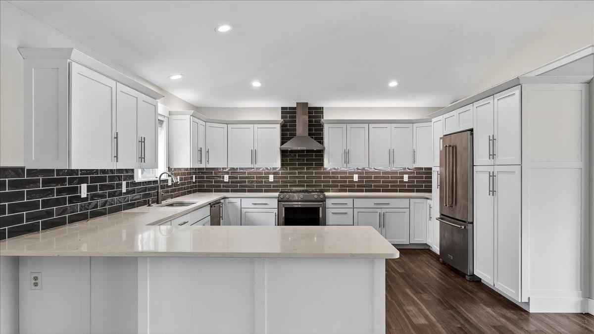 10215 N Lindeke Rd - Photo 9
