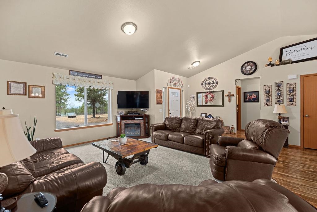 14305 E Nelson Rd - Photo 6