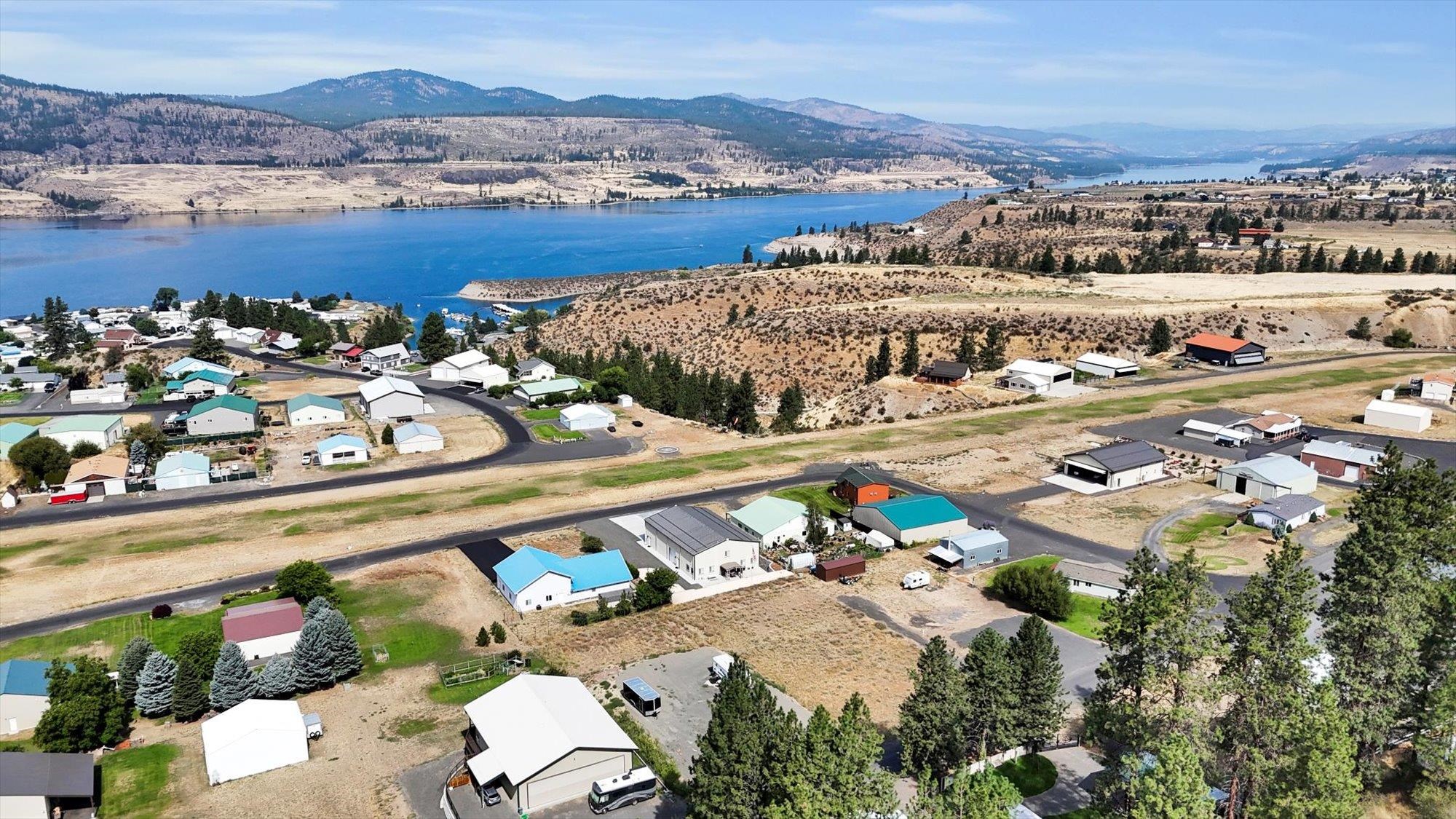 319 Airport Way - Photo 12