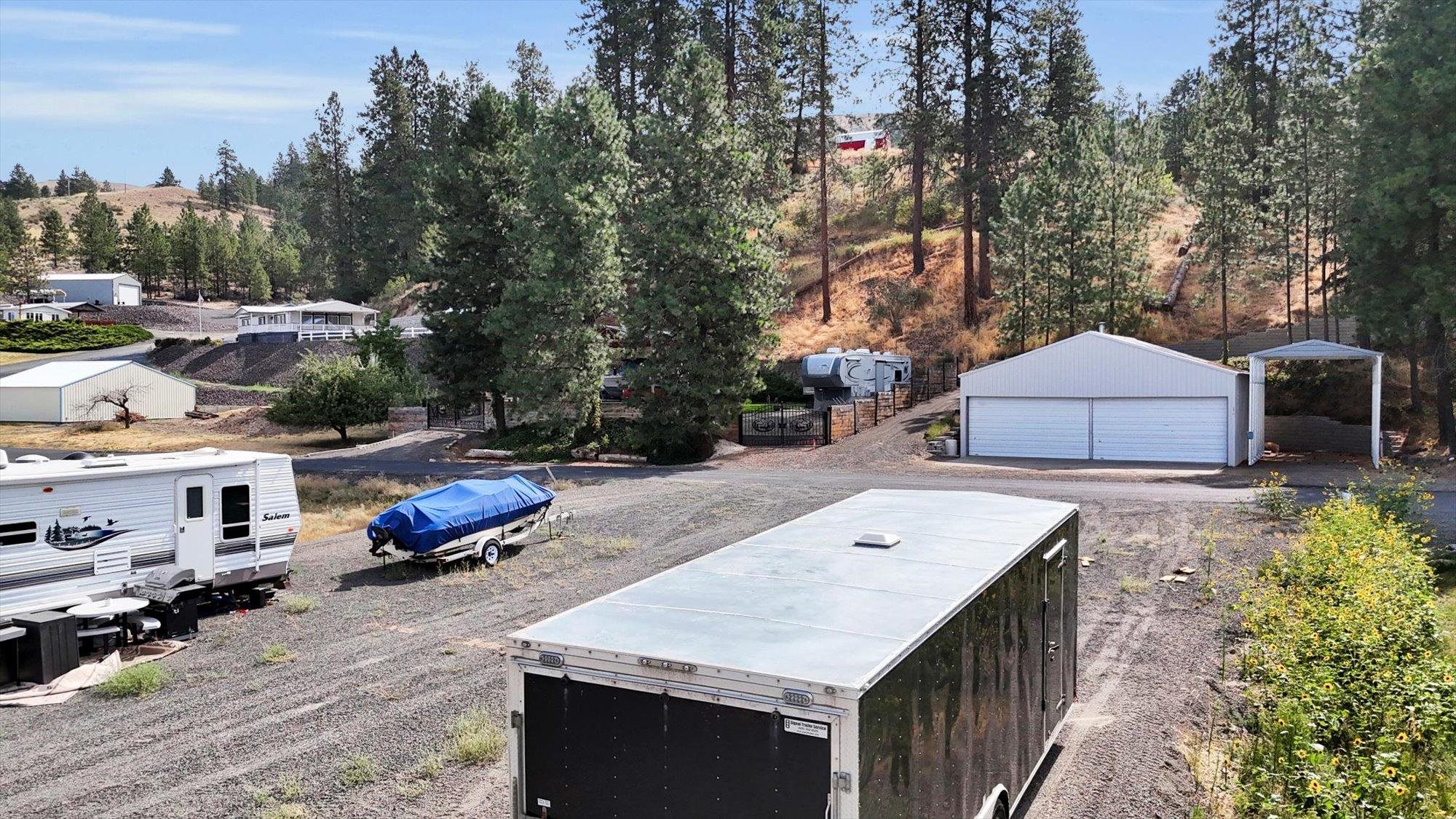 319 Airport Way - Photo 4
