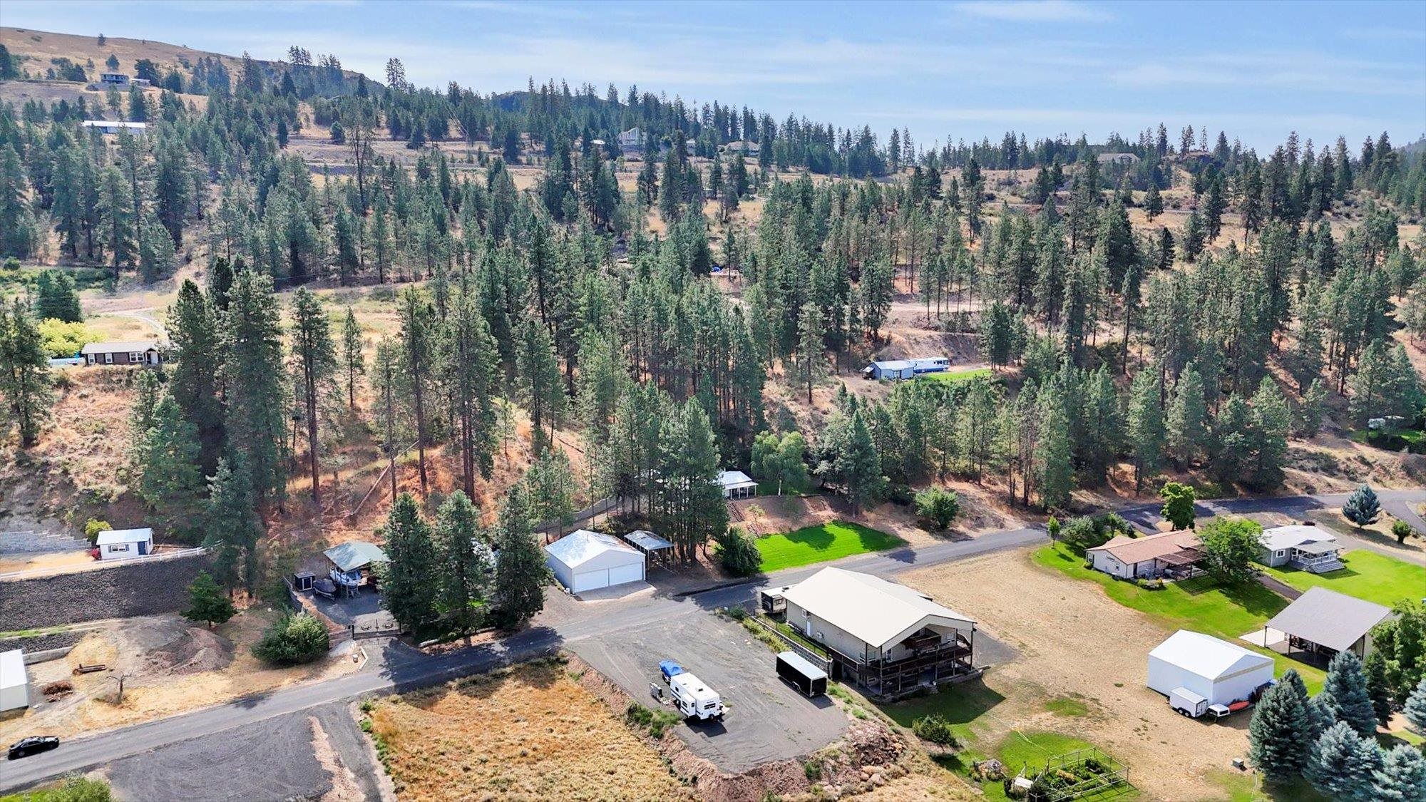 319 Airport Way - Photo 9