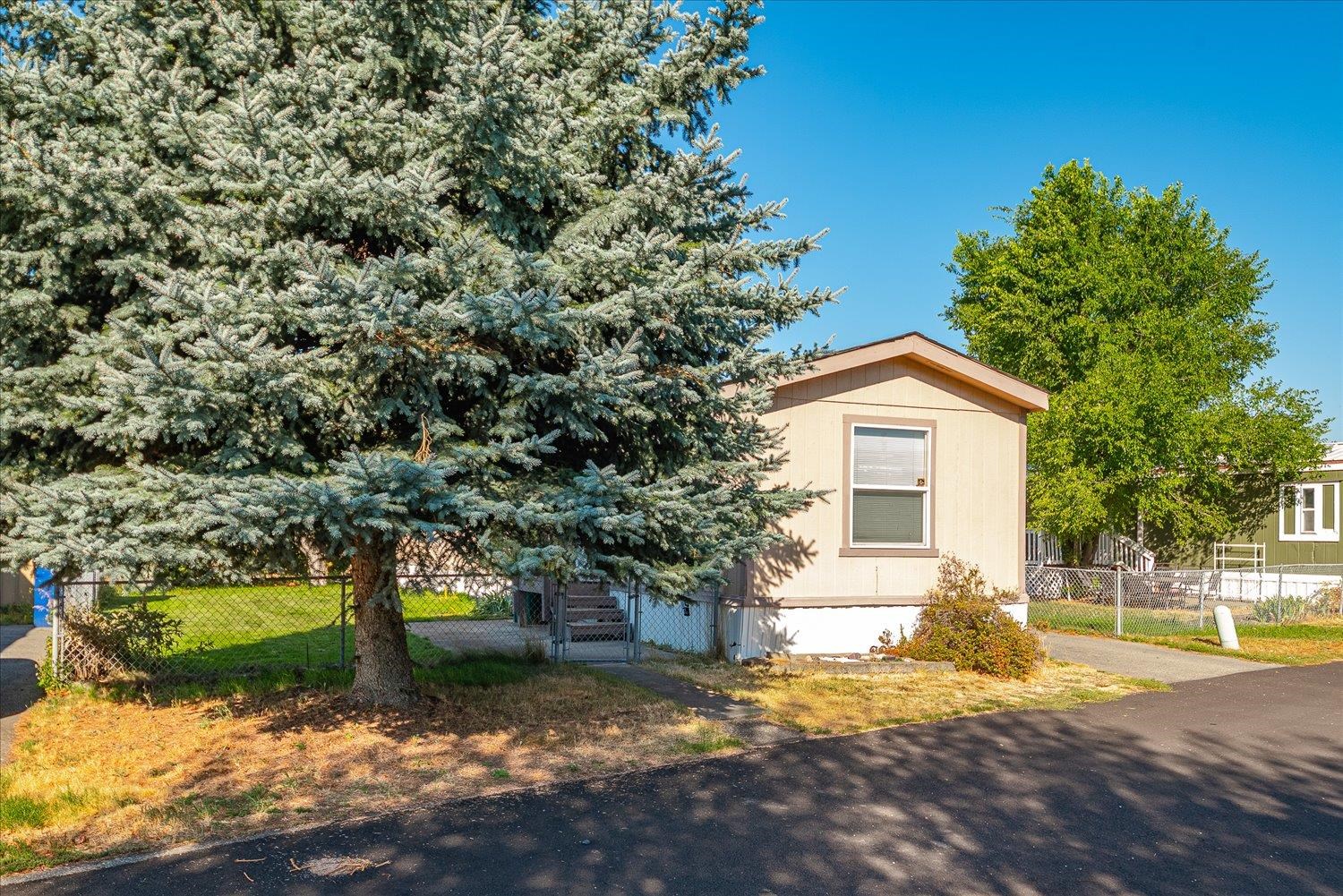 21725 E Wellesley Ave - Photo 3