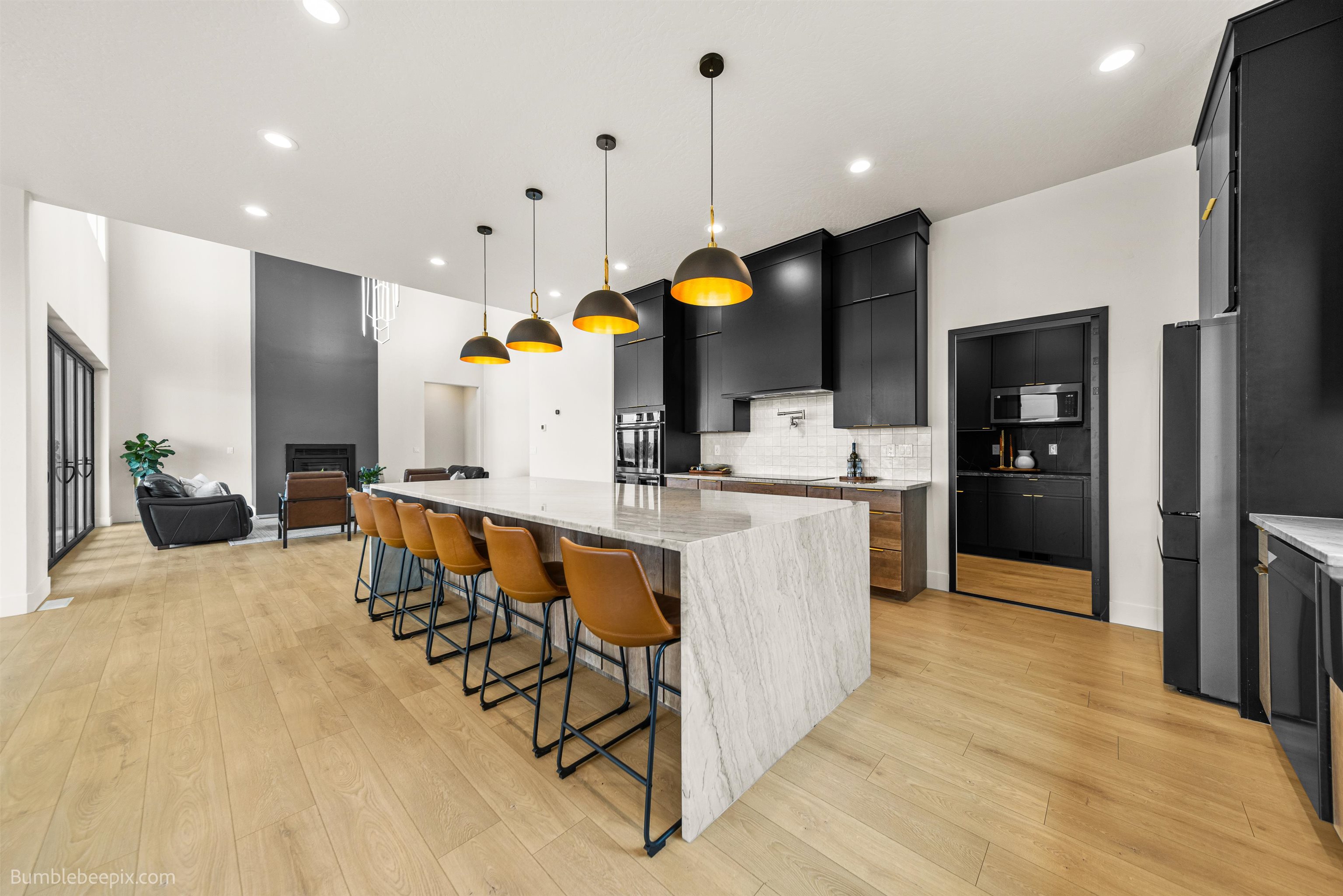 8250 W Mission Rd - Photo 13