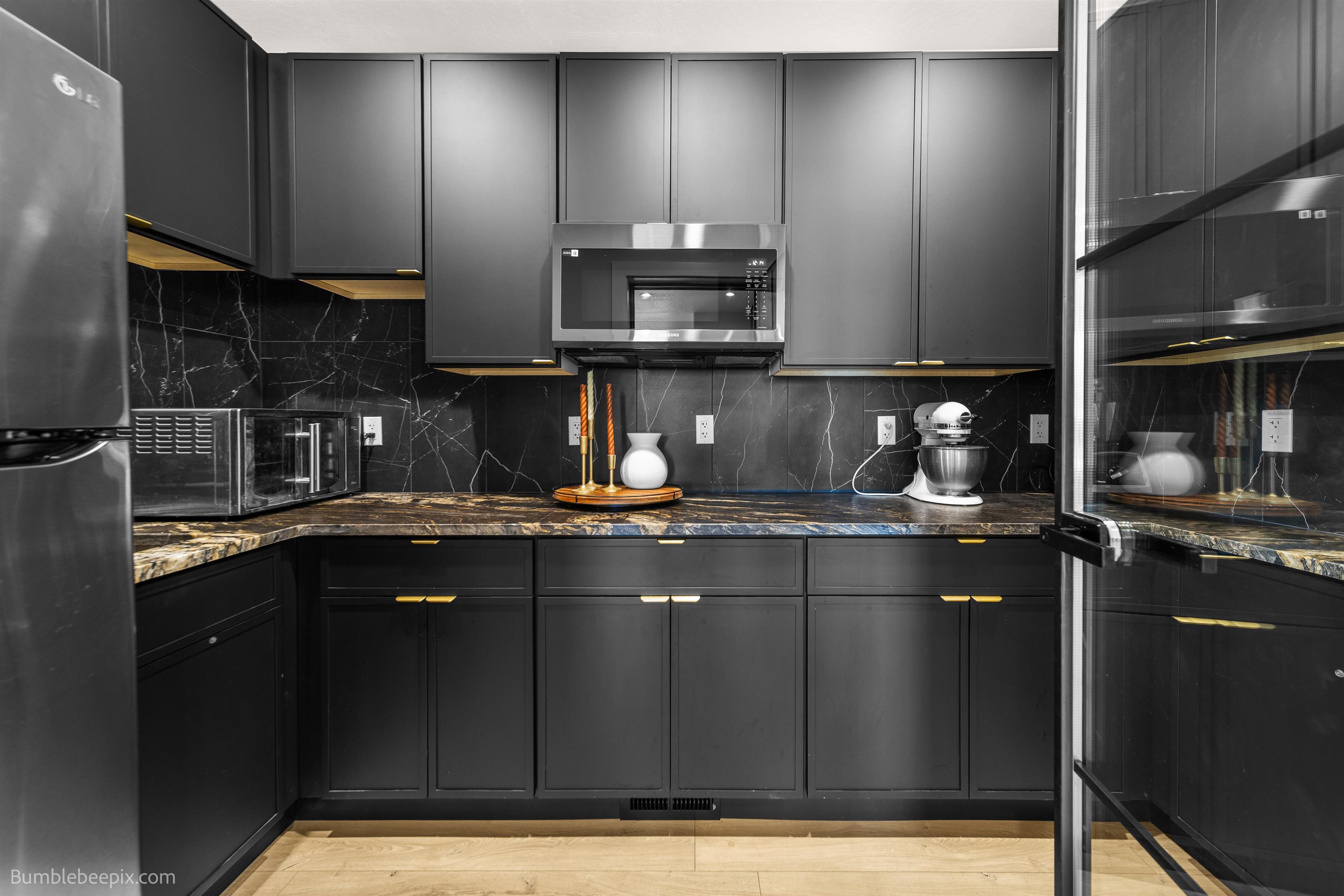8250 W Mission Rd - Photo 19