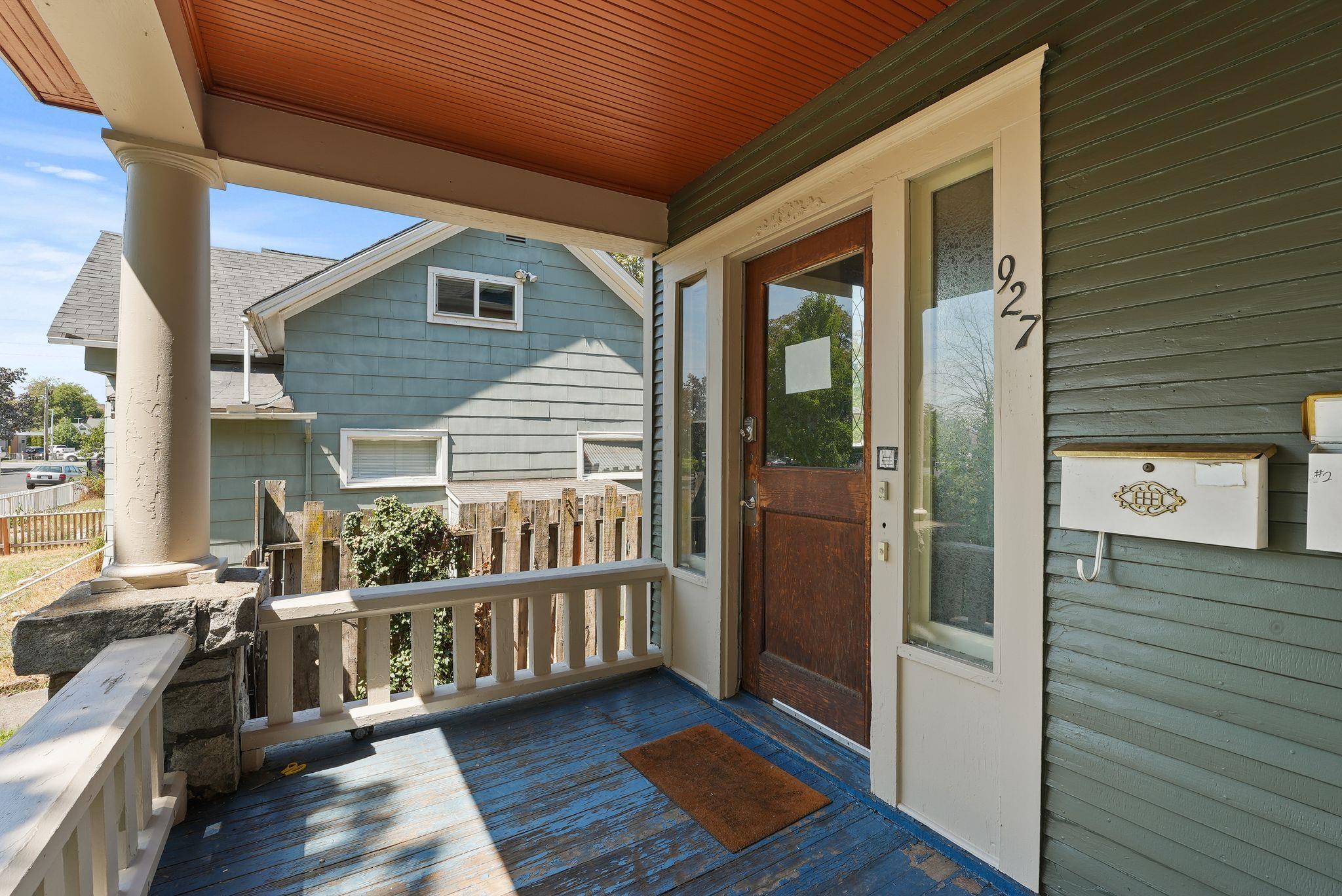 927 E Augusta Ave - Photo 3
