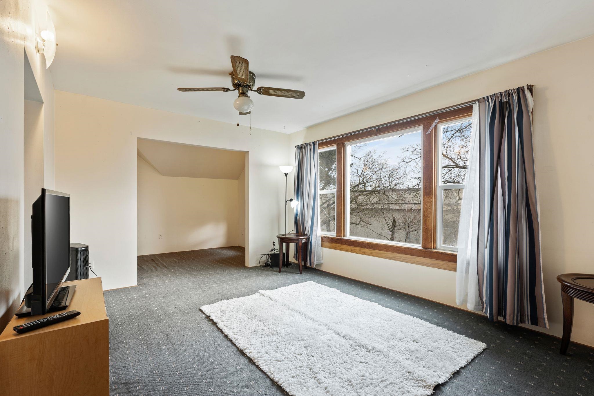 927 E Augusta Ave - Photo 29