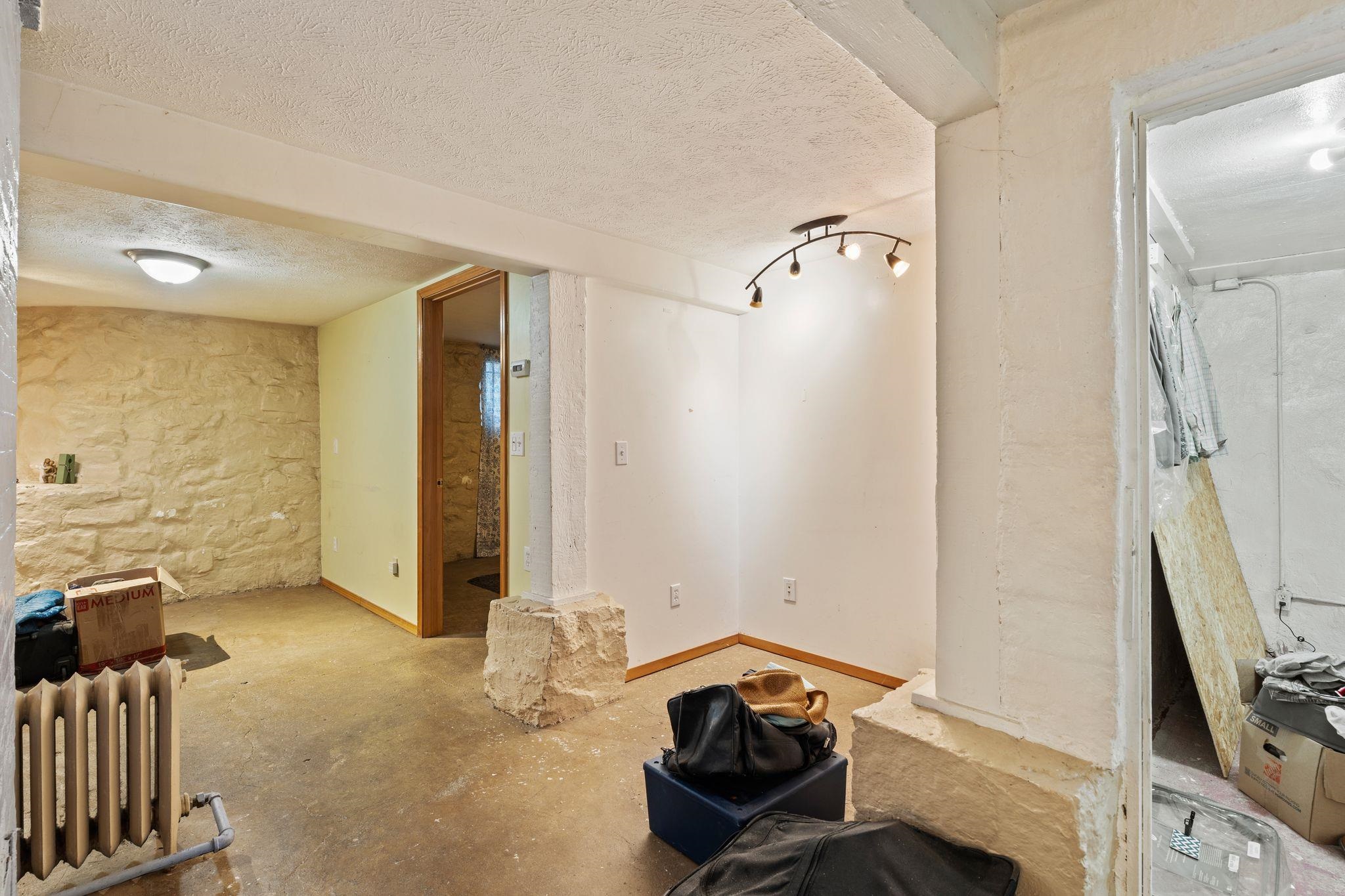 927 E Augusta Ave - Photo 38