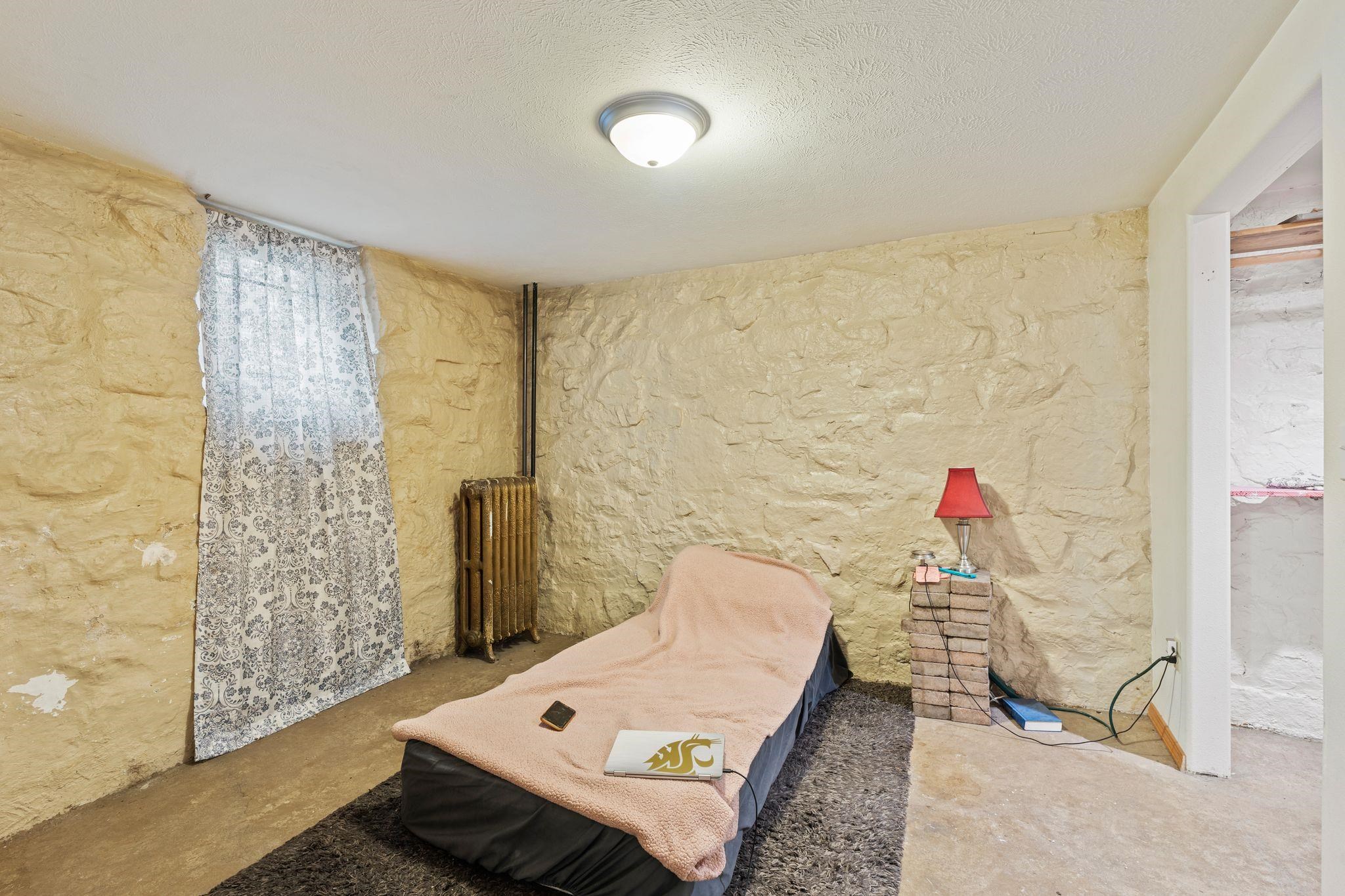 927 E Augusta Ave - Photo 41