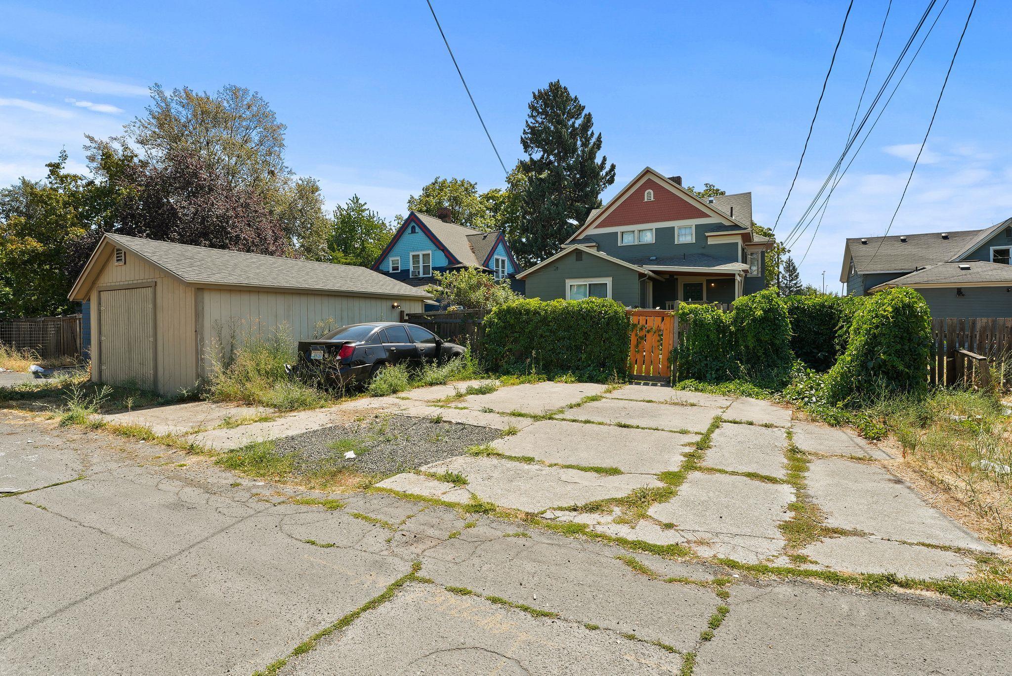927 E Augusta Ave - Photo 8