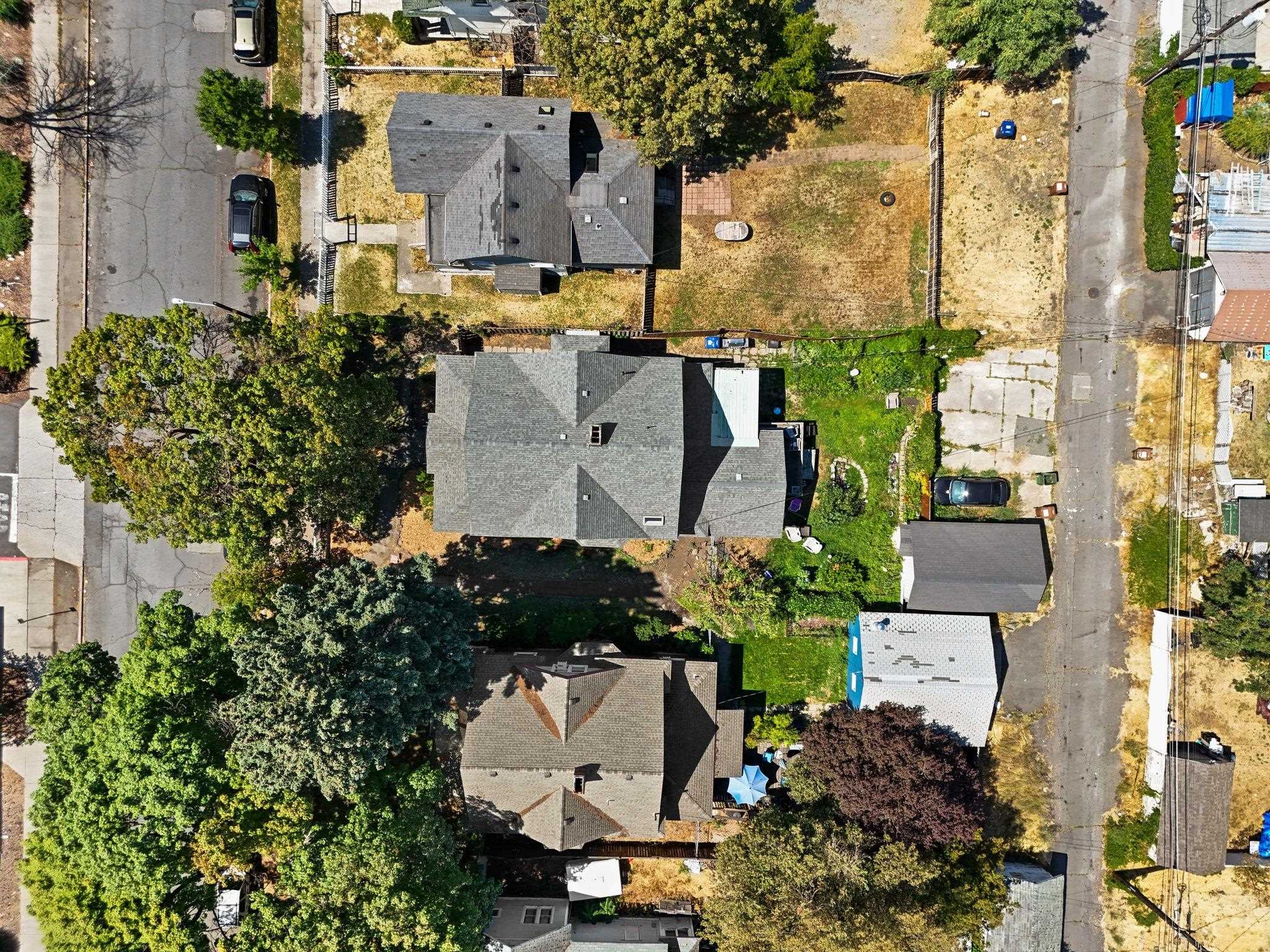 927 E Augusta Ave - Photo 9