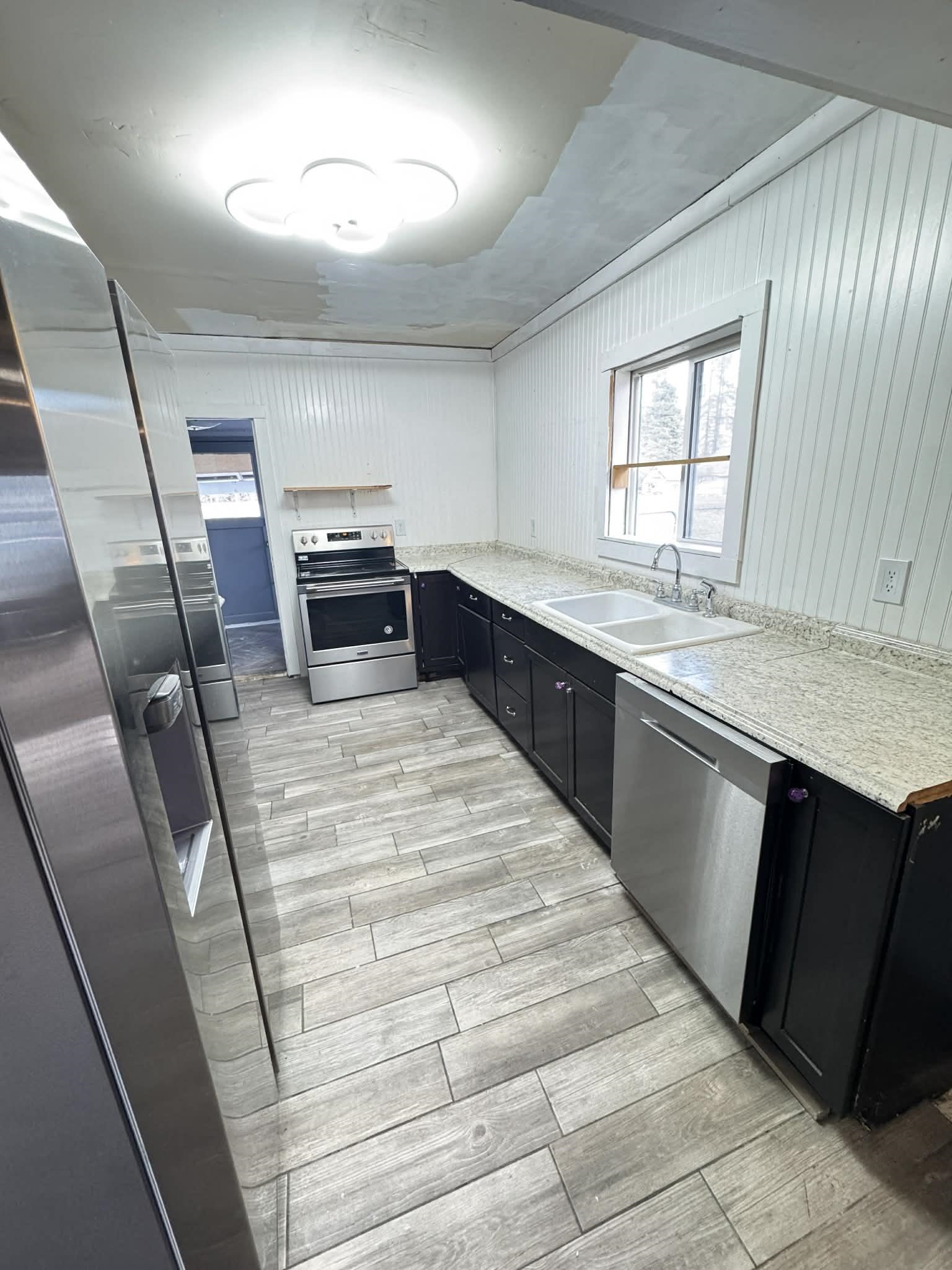 306 Houghton St - Photo 5