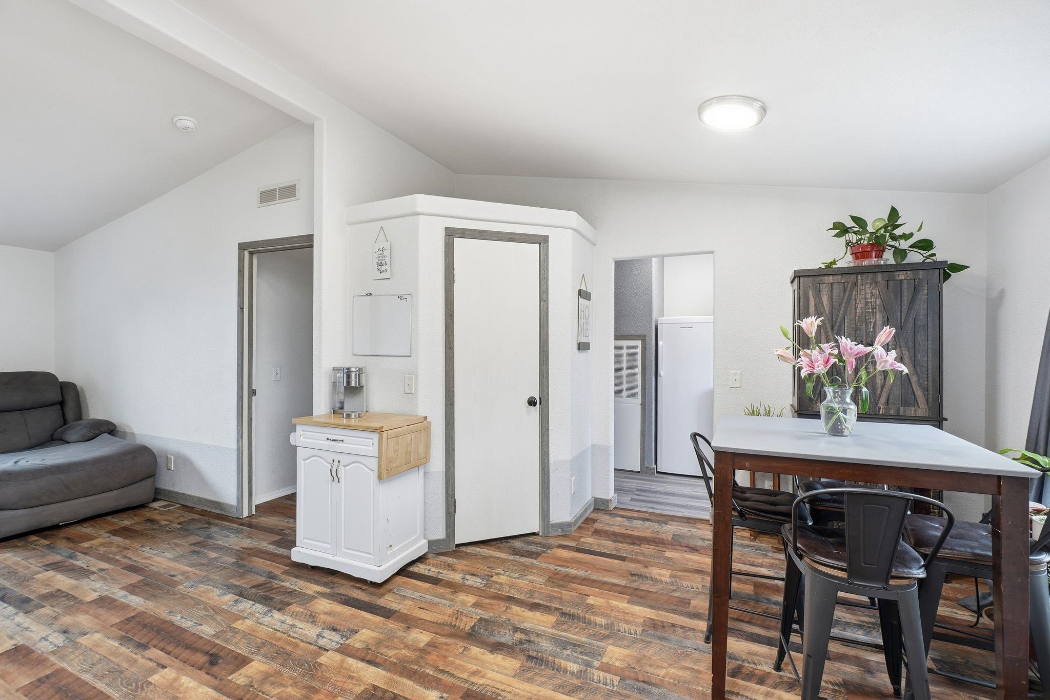 425 N Laurel St - Photo 13