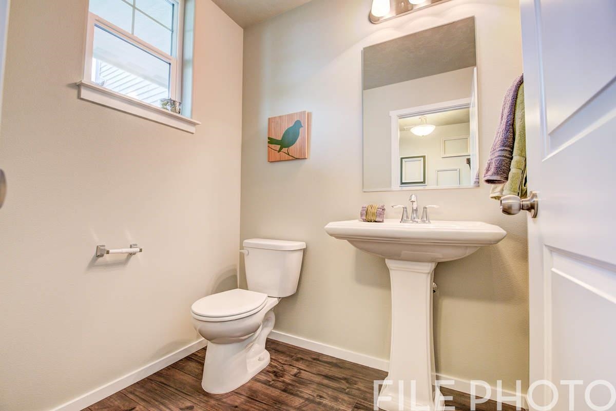 11 N DRUMMOND St - Photo 5