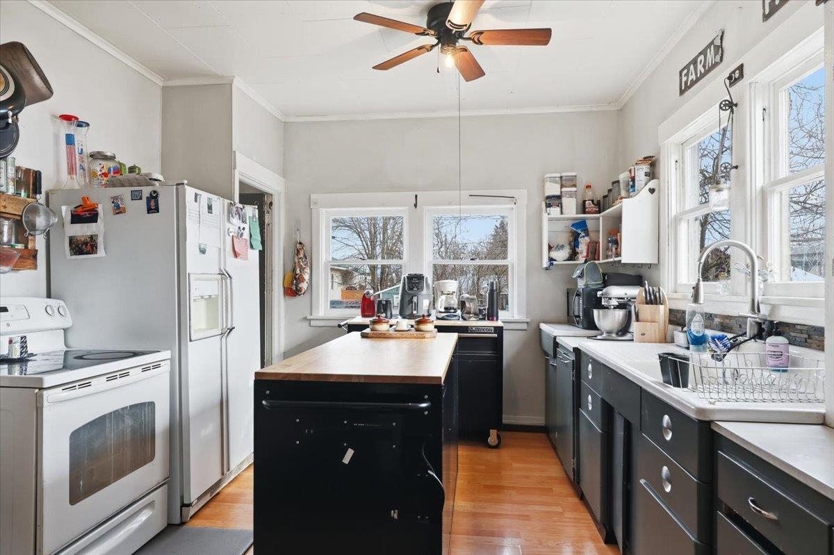 220 S Warren Ave - Photo 18
