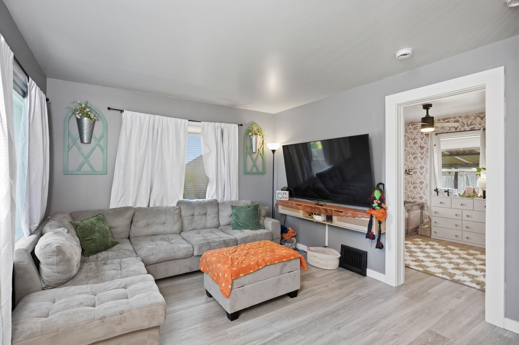 4424 N Monroe St - Photo 4