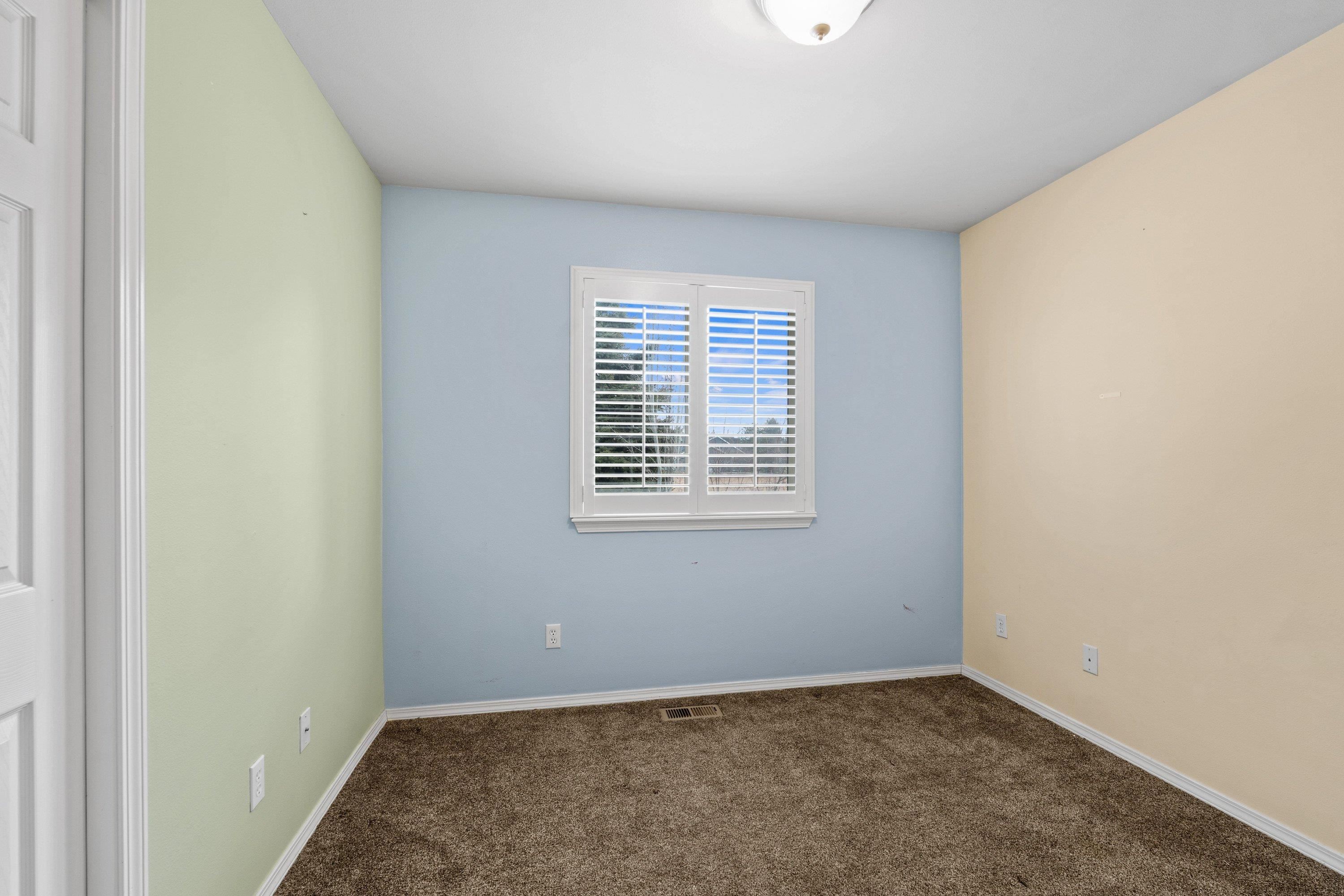 2116 N Tschirley Rd - Photo 18