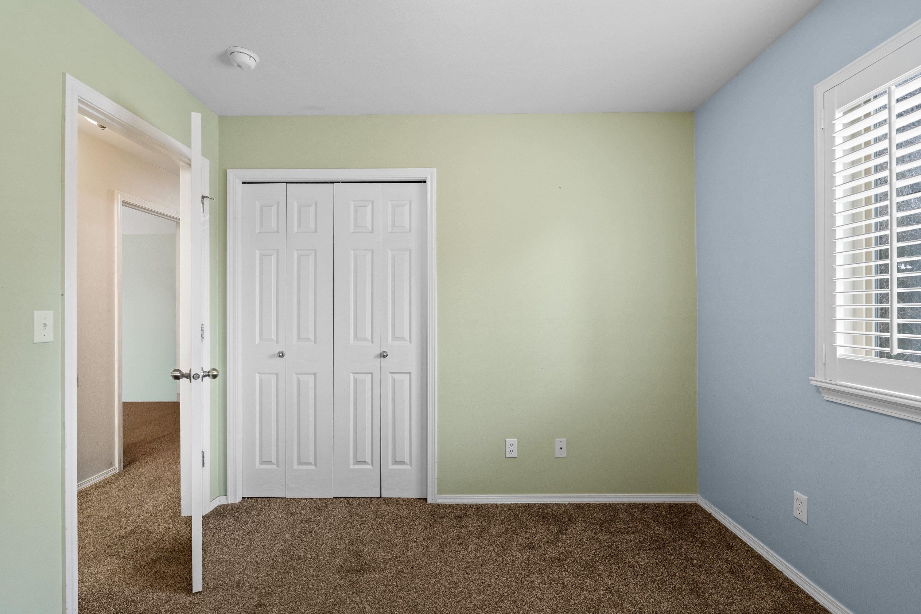 2116 N Tschirley Rd - Photo 19
